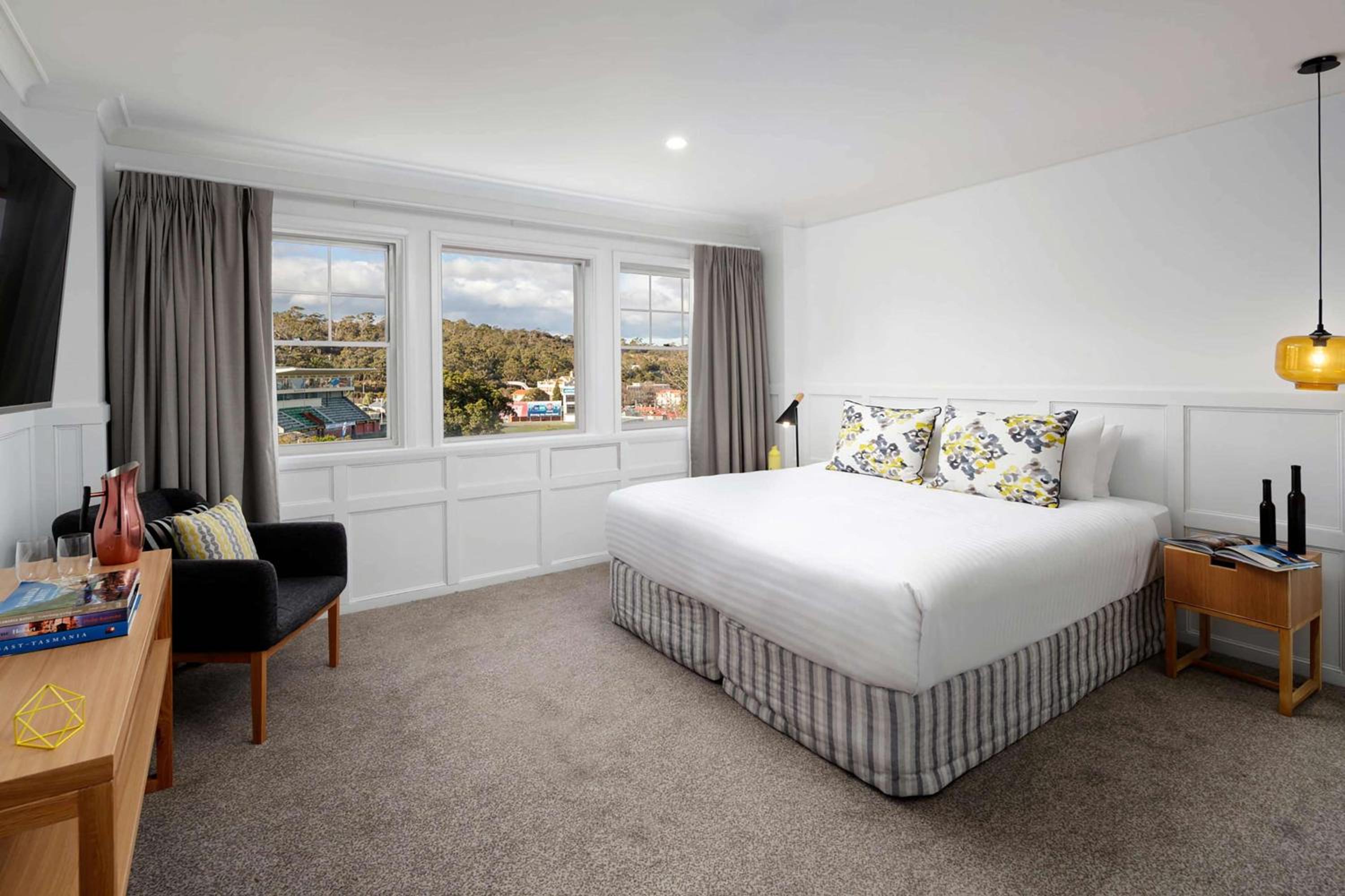 Manor King Room - Photo 3