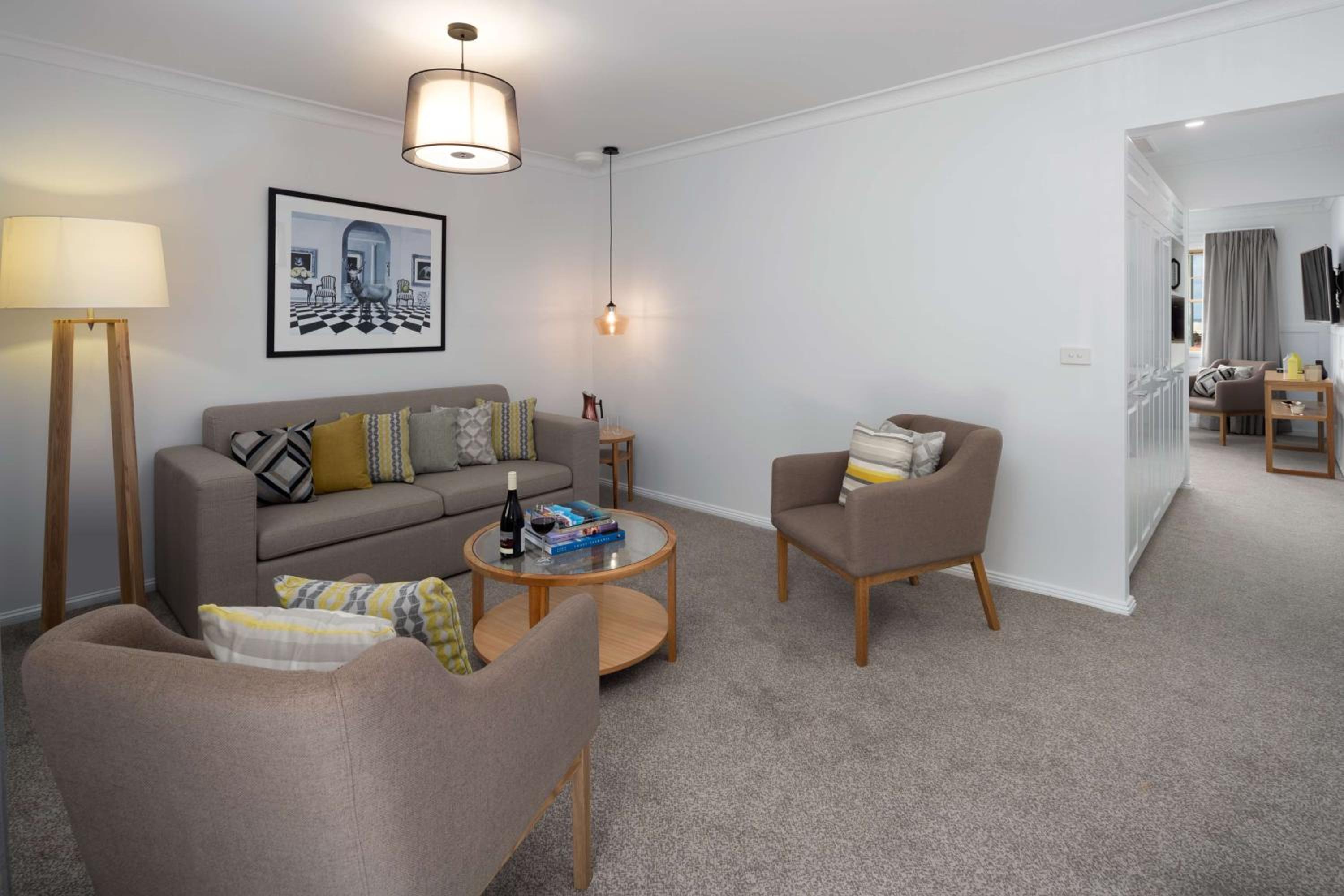 Manor King Room - Photo 4
