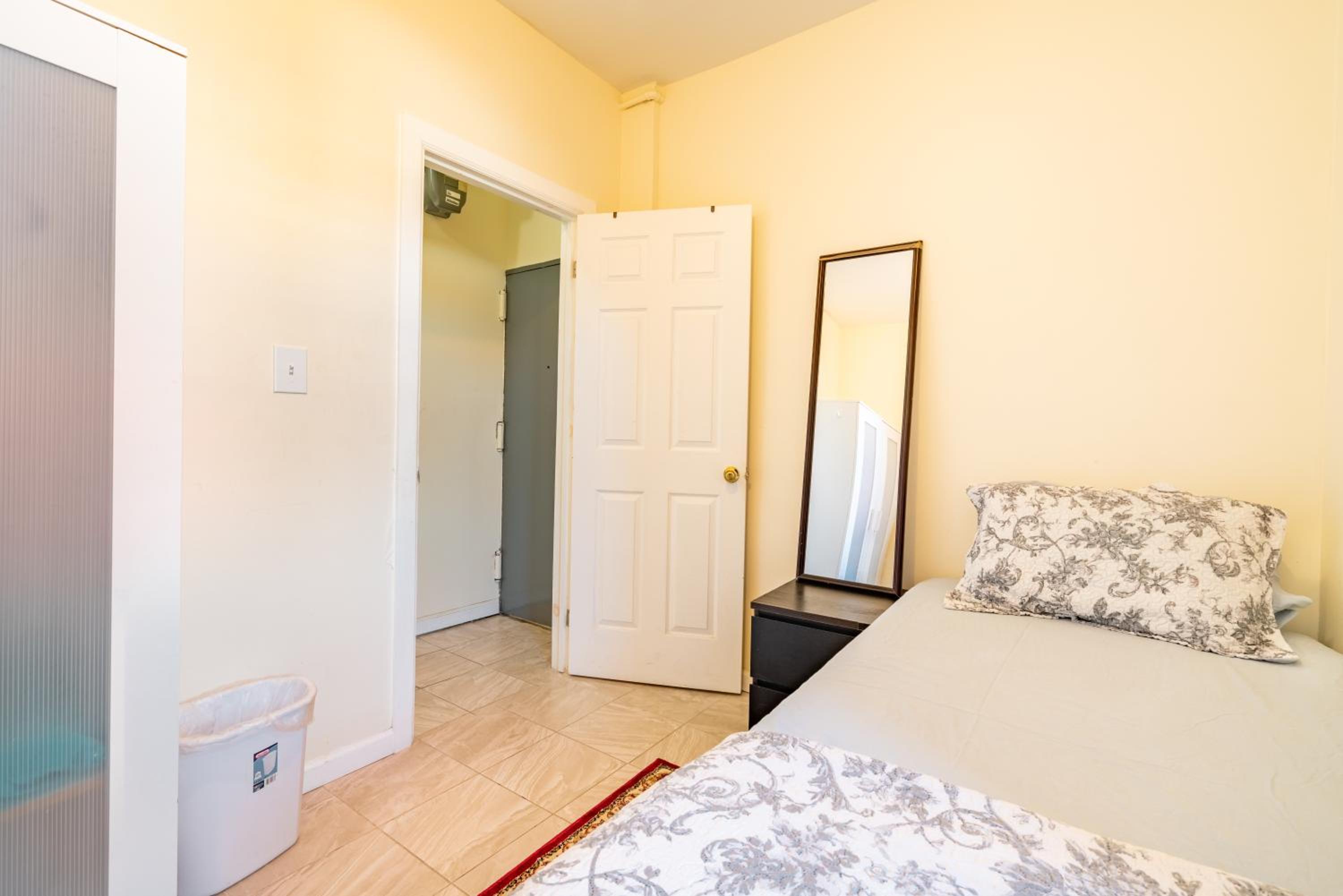 Budget Single Room photo 1