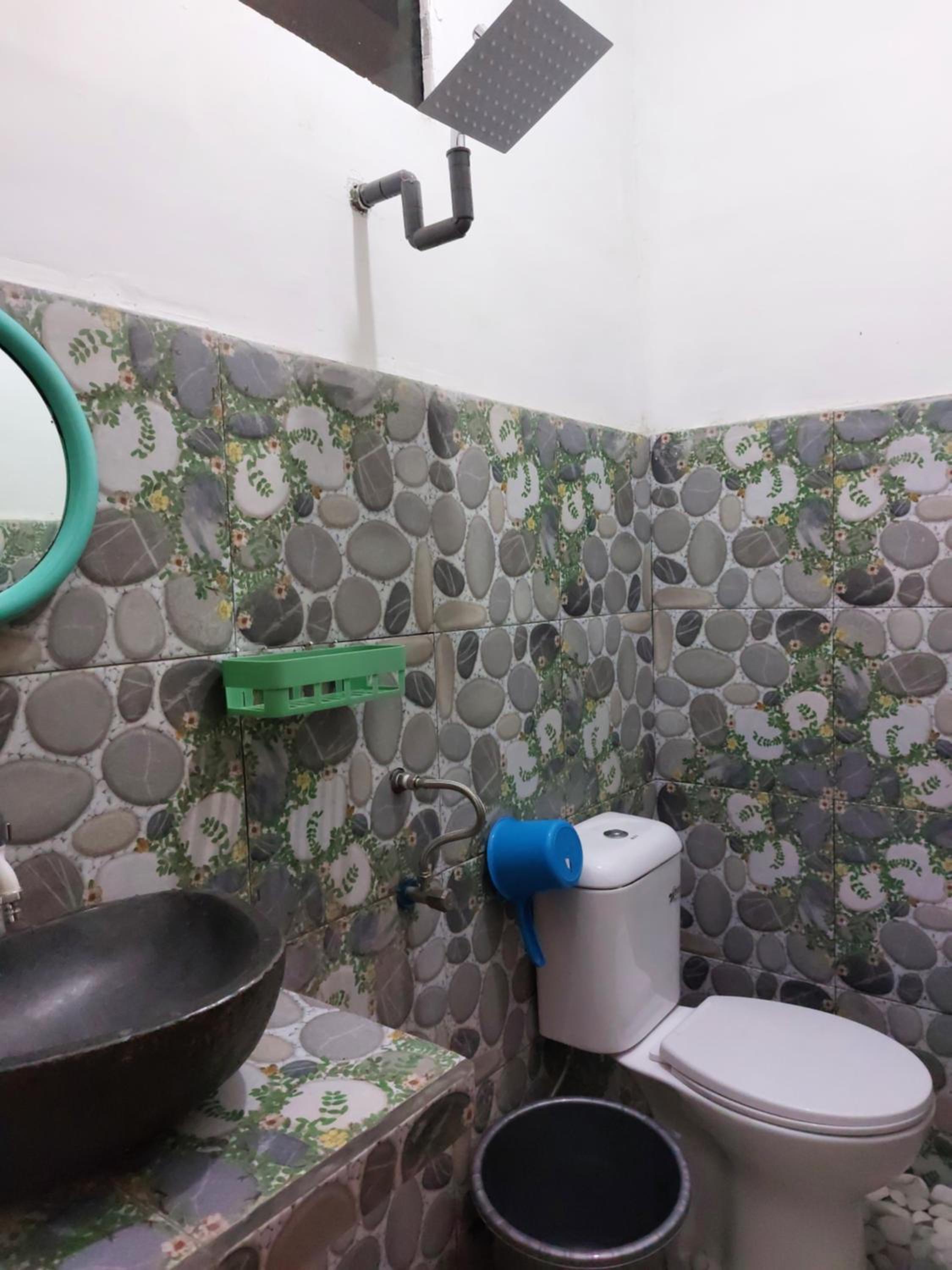 Deluxe Double Room with Balcony - Photo 4