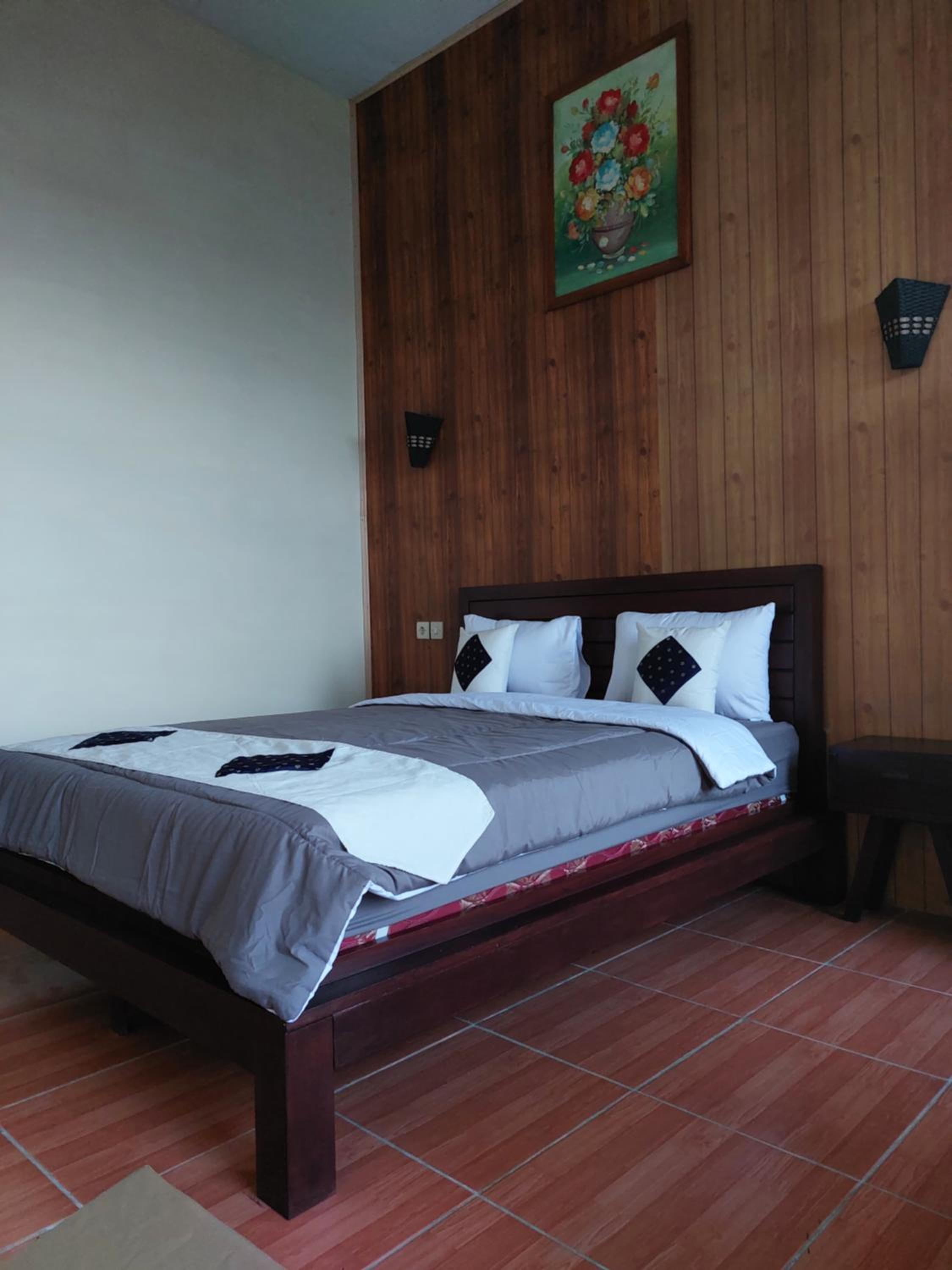 Deluxe Double Room with Balcony - Photo 3