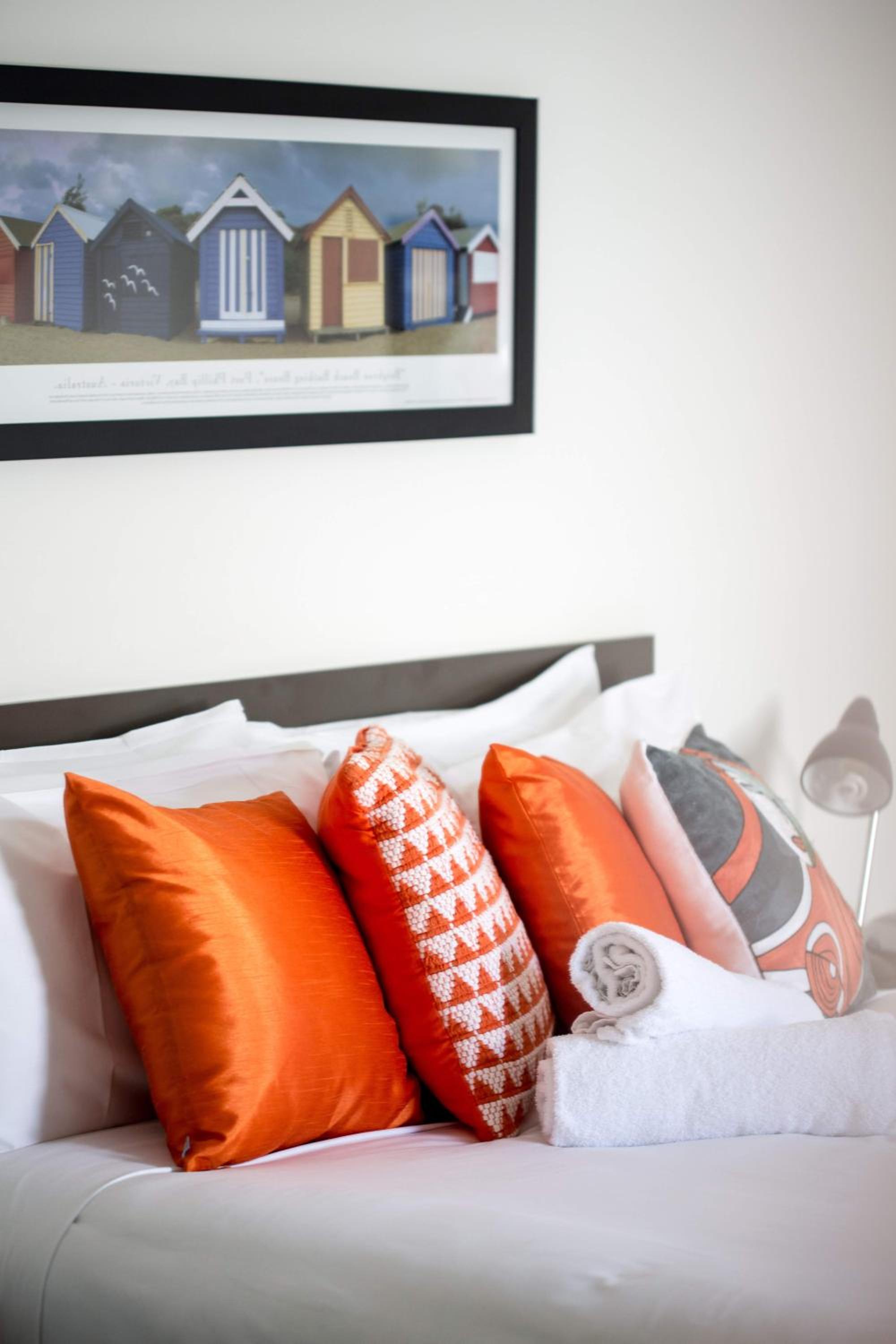 Deluxe Queen Loft Apartment photo 2