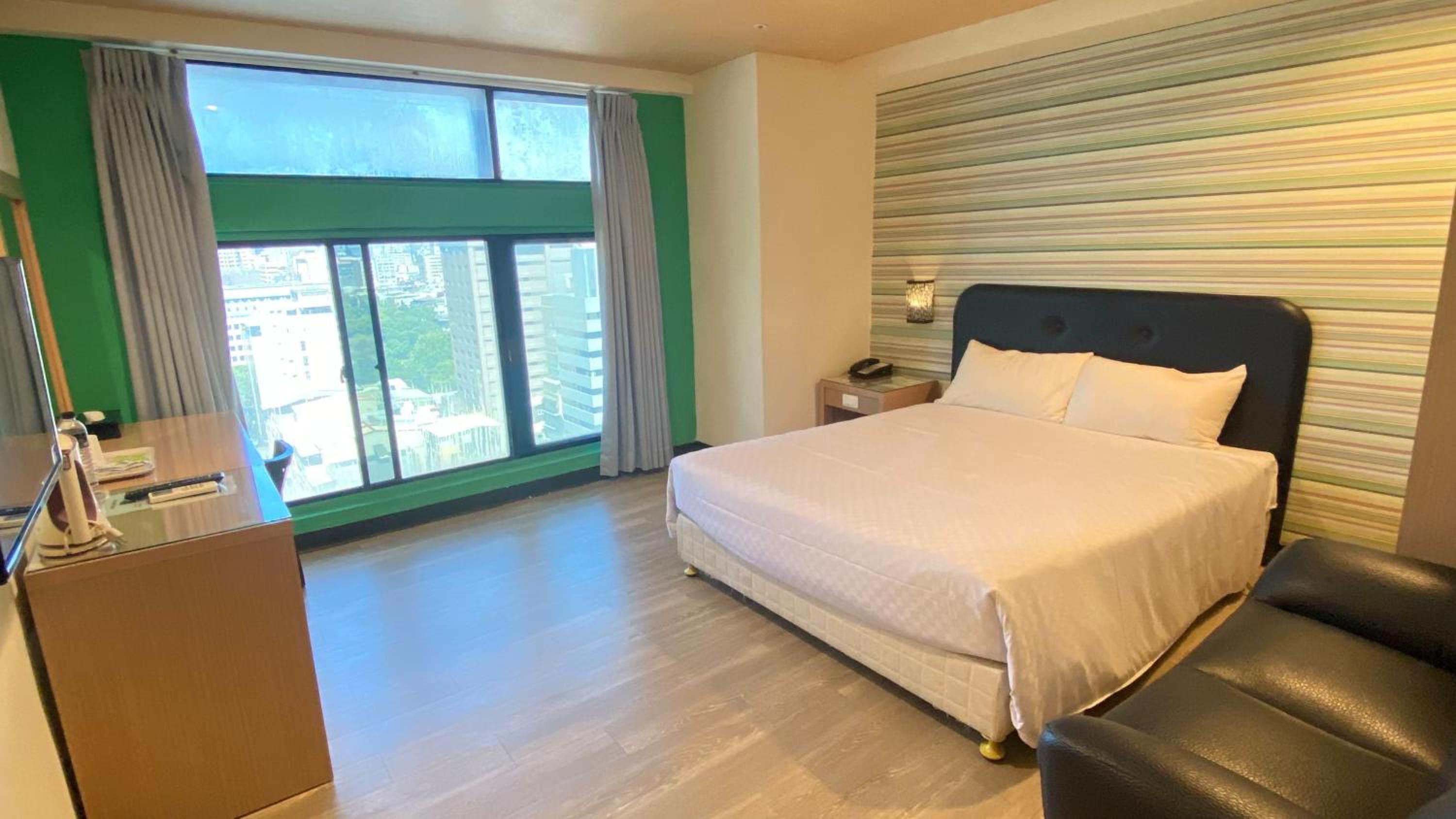 Standard Double Room No View - Photo 16