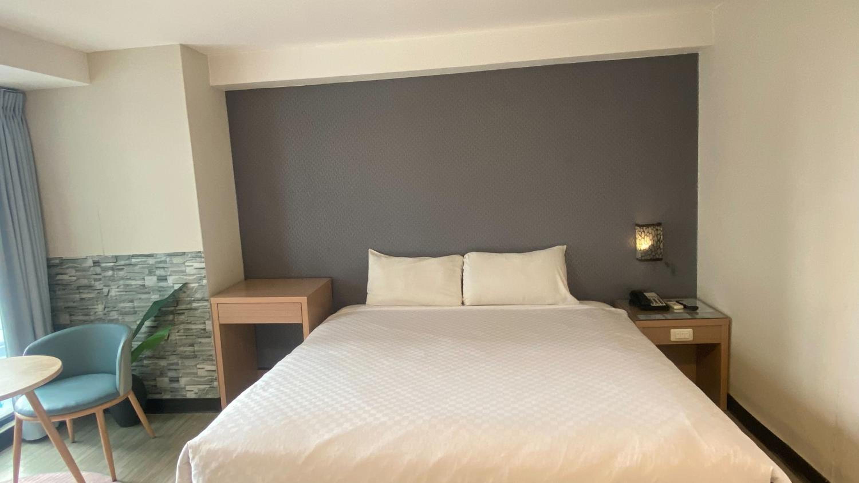 Standard Double Room No View - Photo 5