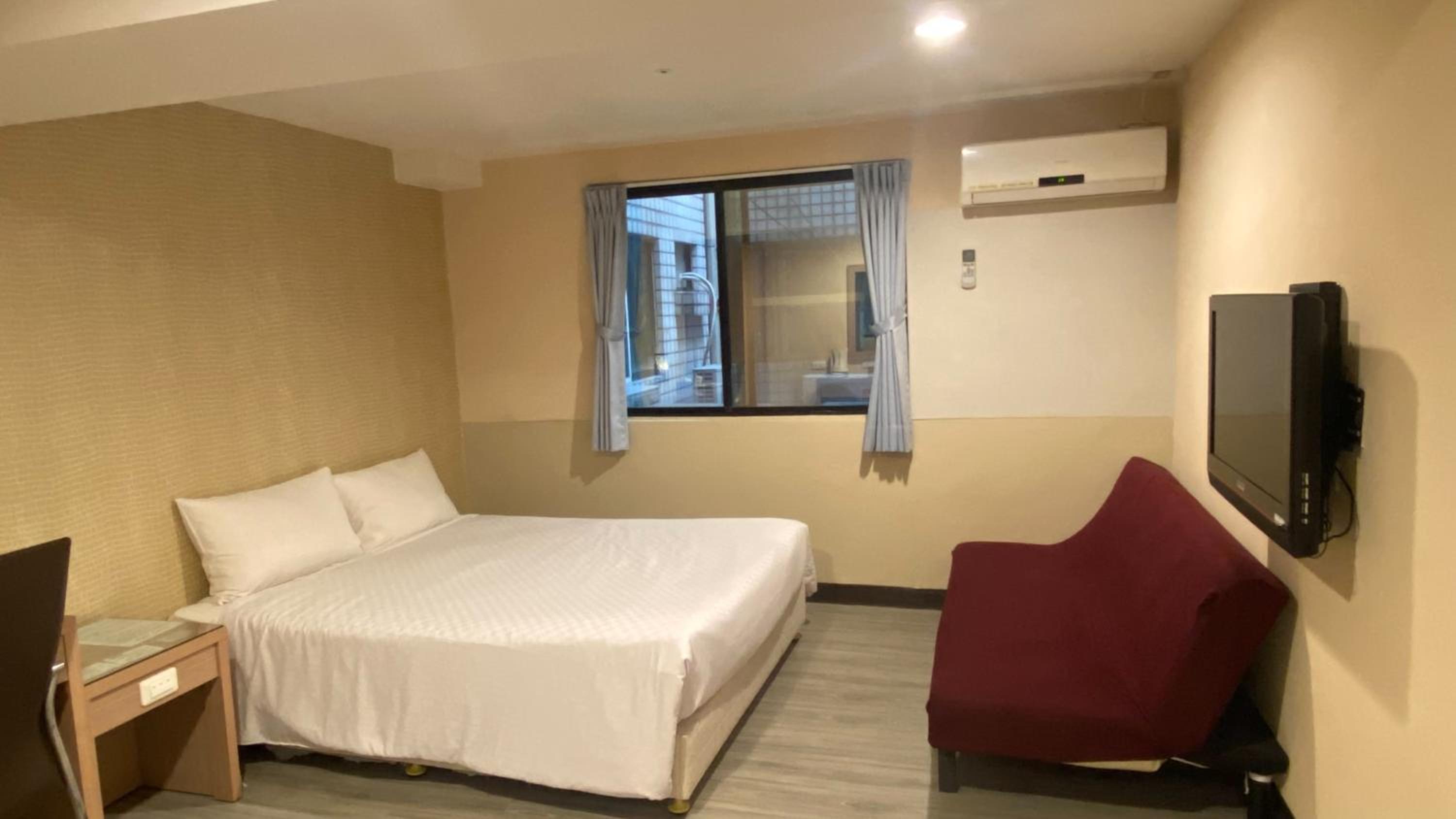 Standard Double Room No View - Photo 38