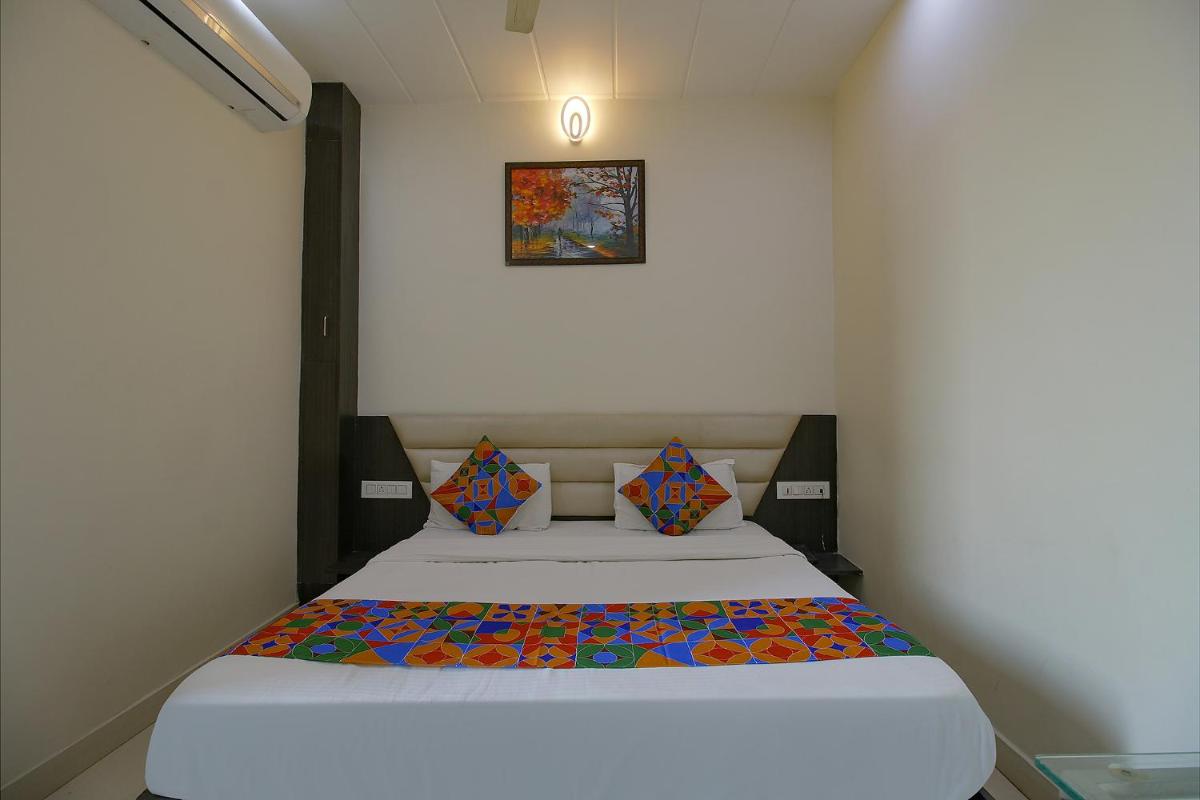 Deluxe Room - Photo 1
