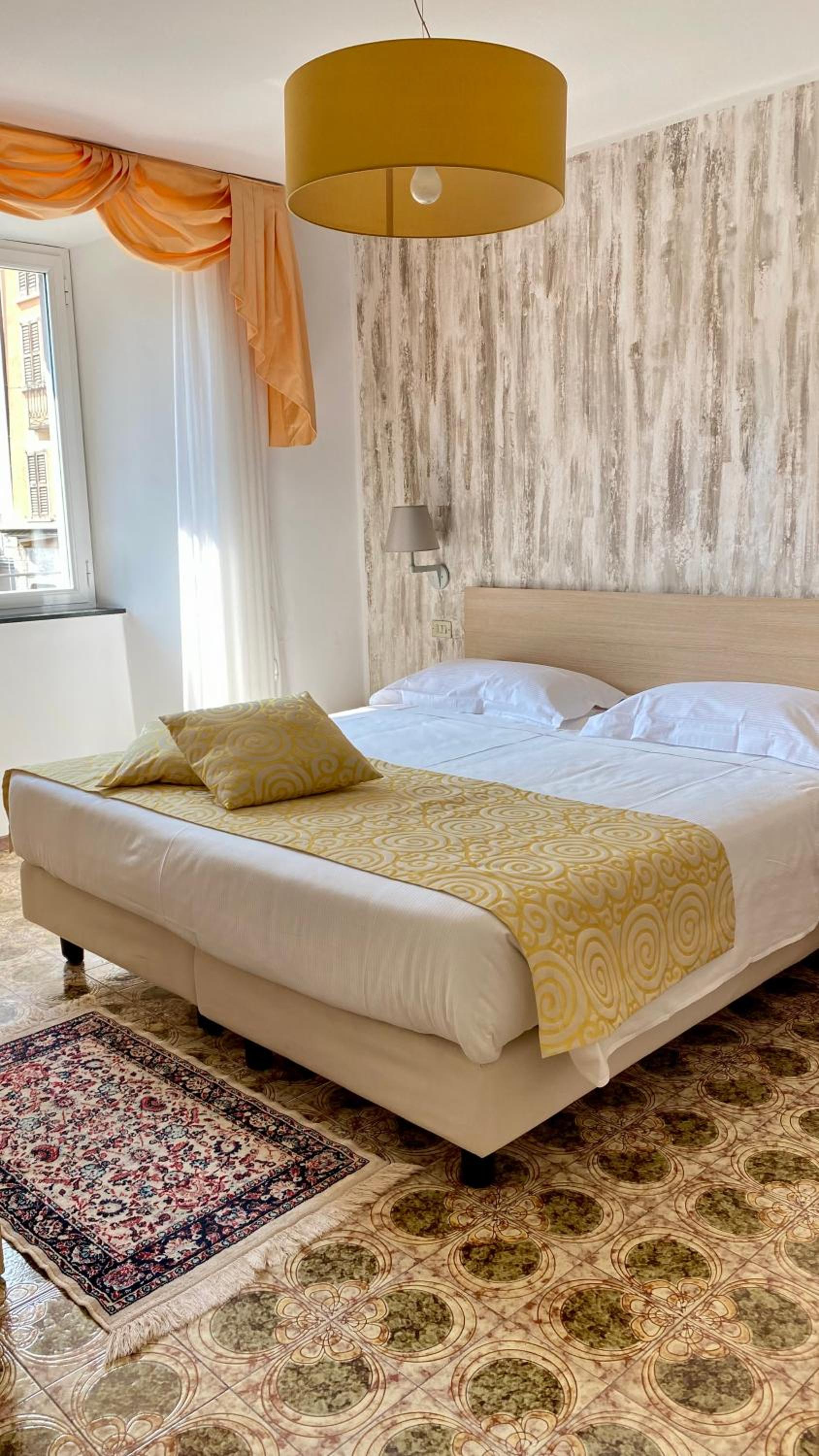 Double Room - Photo 3