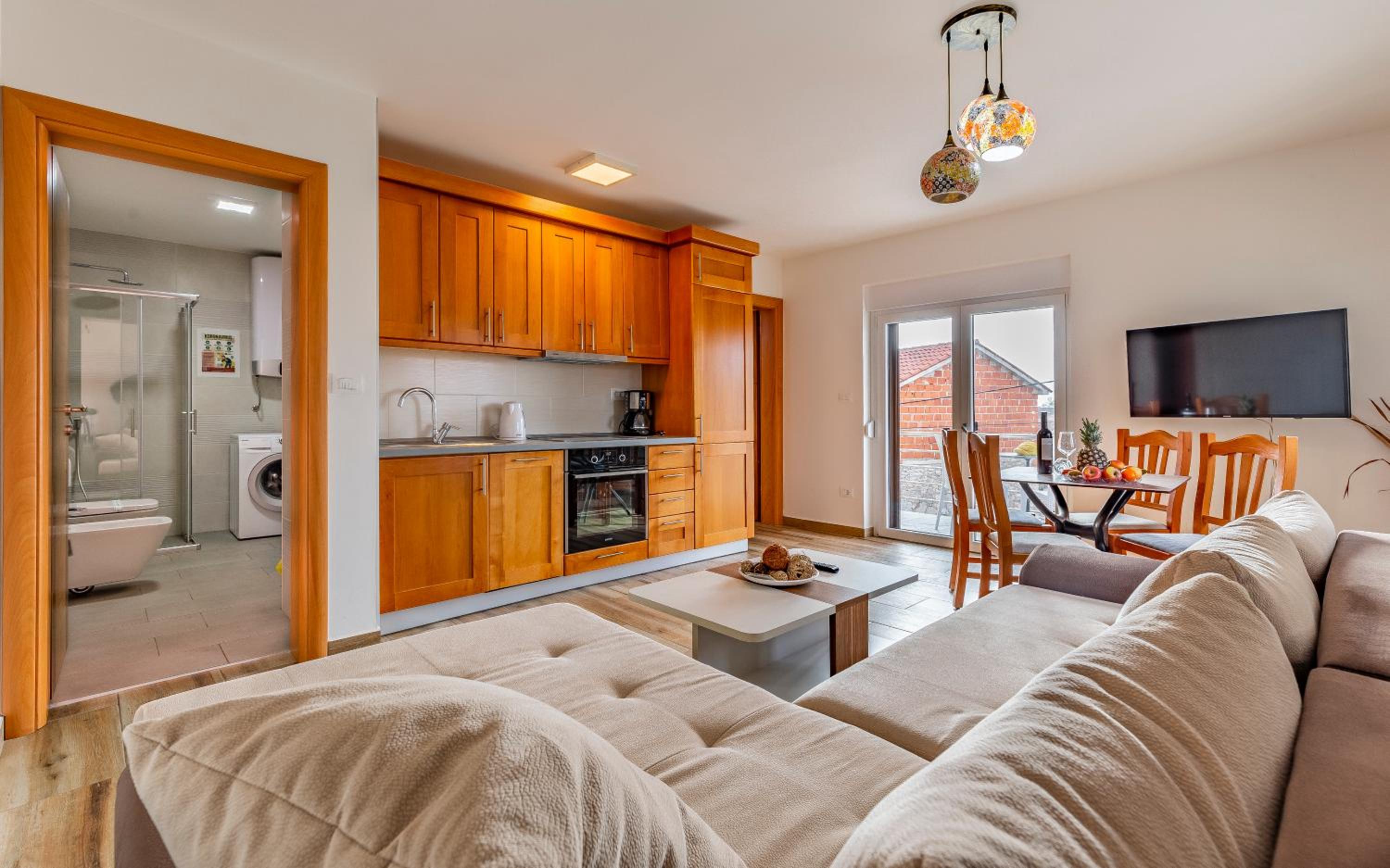 One-Bedroom Apartment photo 2