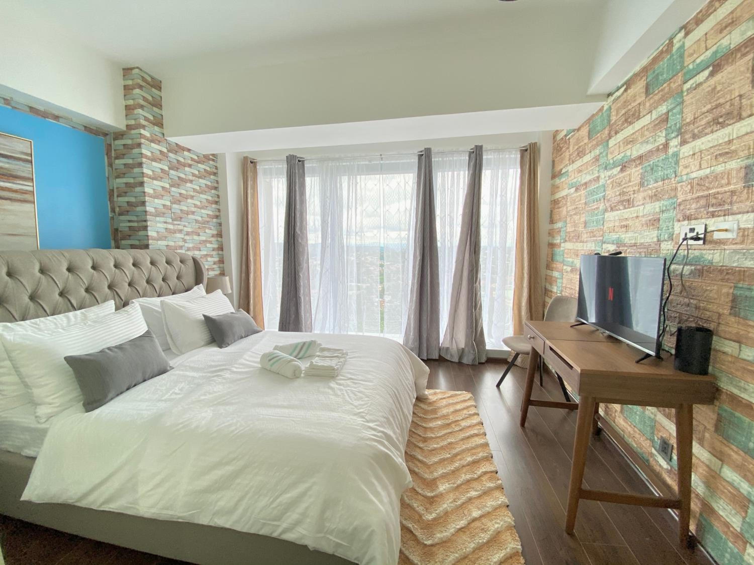 Apartment with Mountain View - Photo 12
