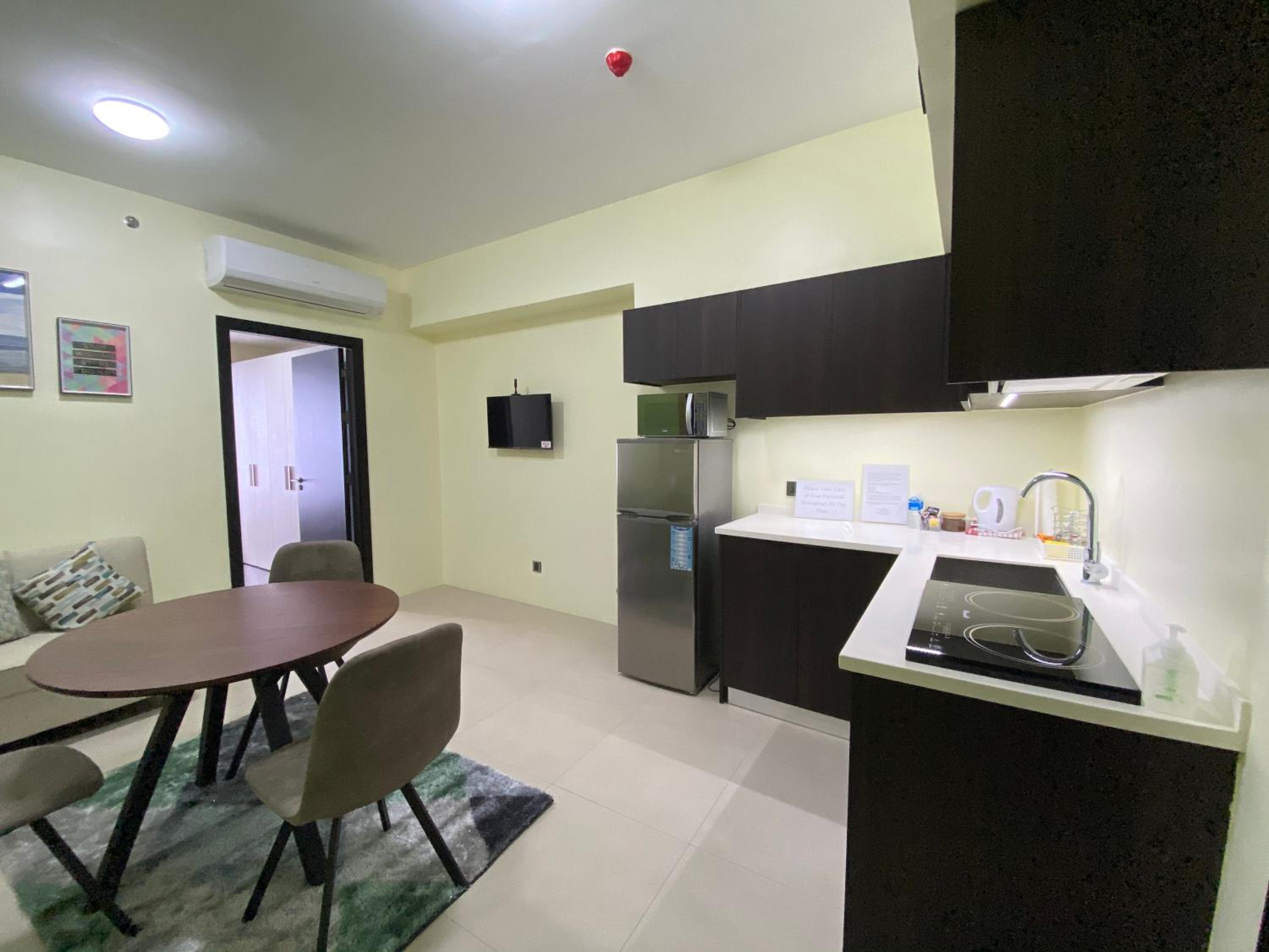 Apartment with Mountain View - Photo 18