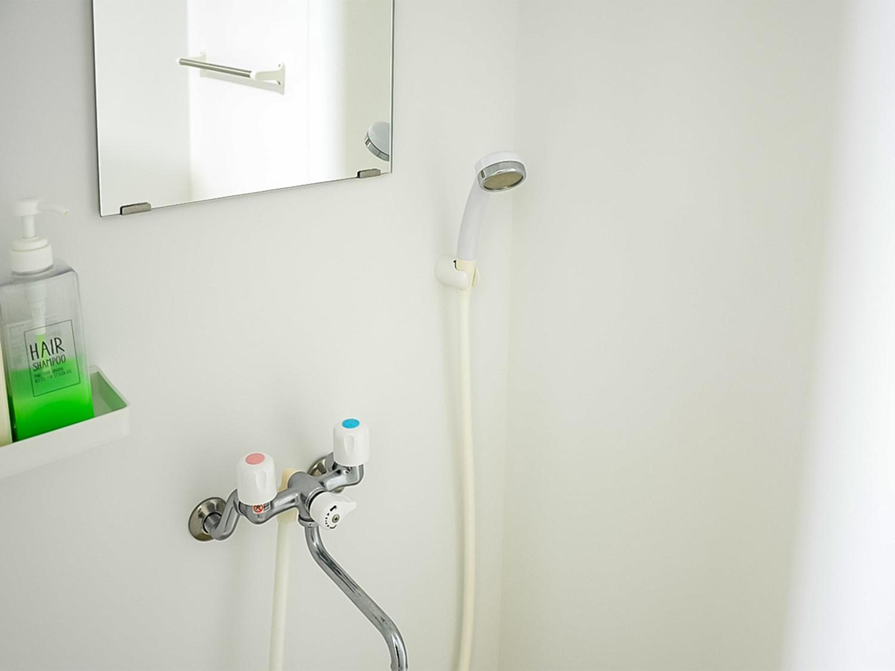 One-Bedroom Apartment - Photo 10