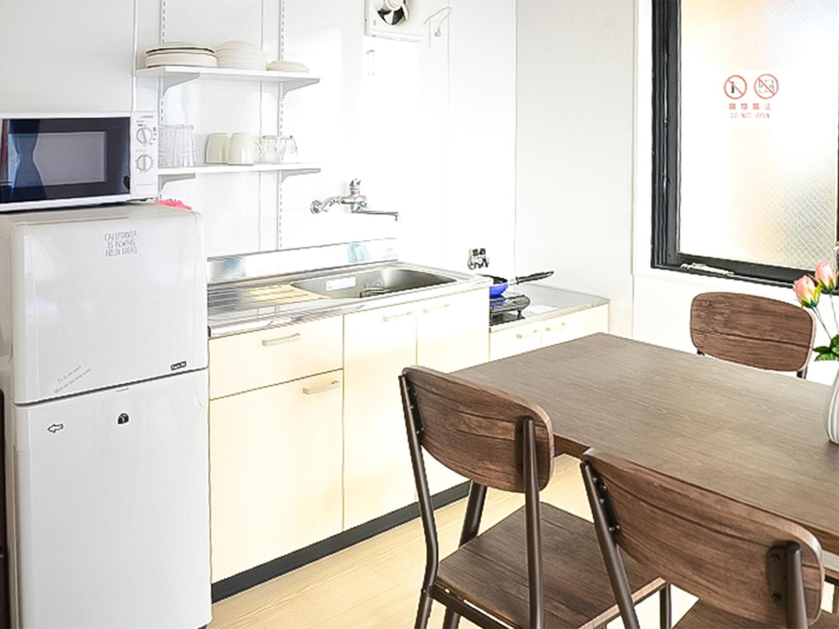 One-Bedroom Apartment - Photo 6