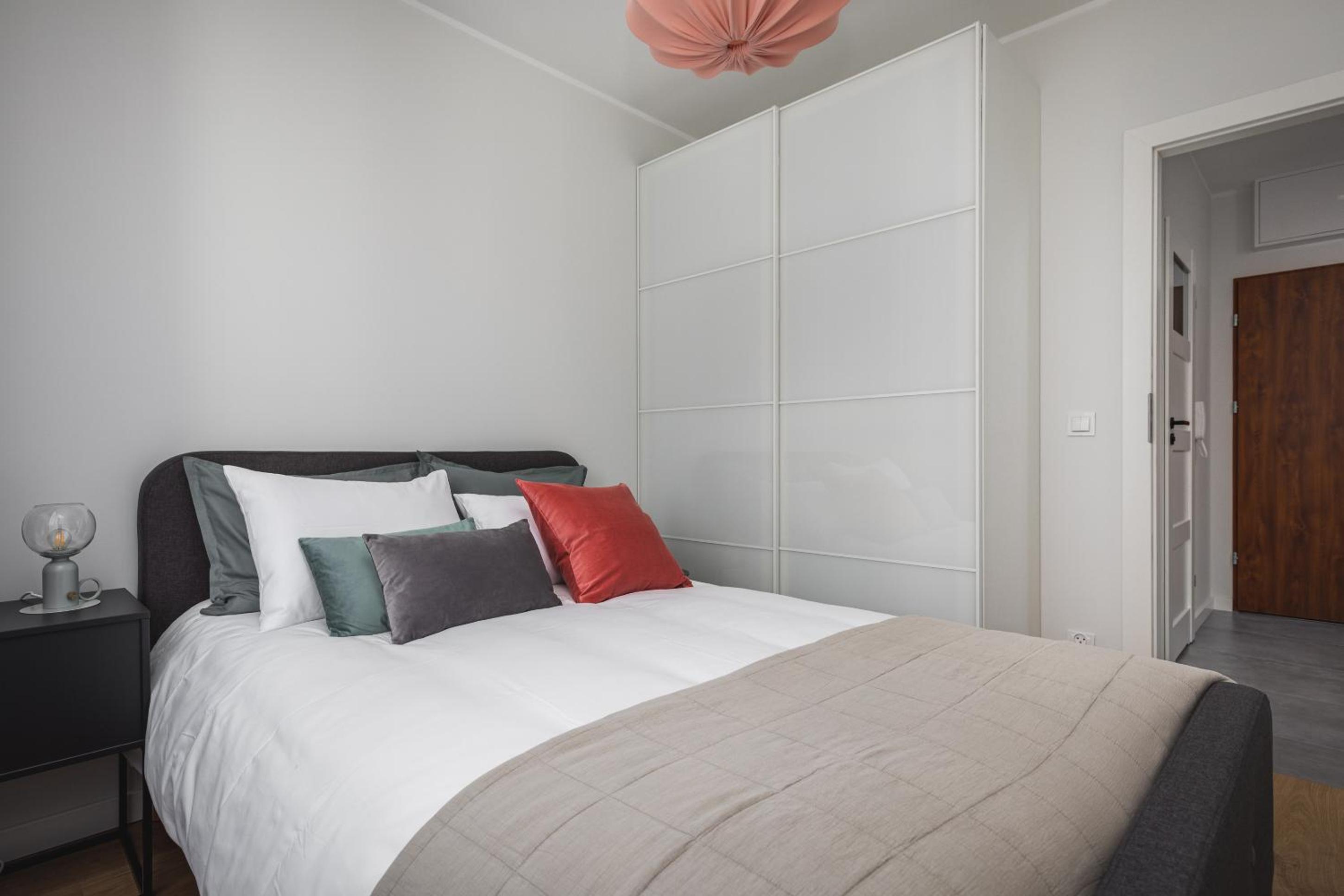 One-Bedroom Apartment - Photo 24