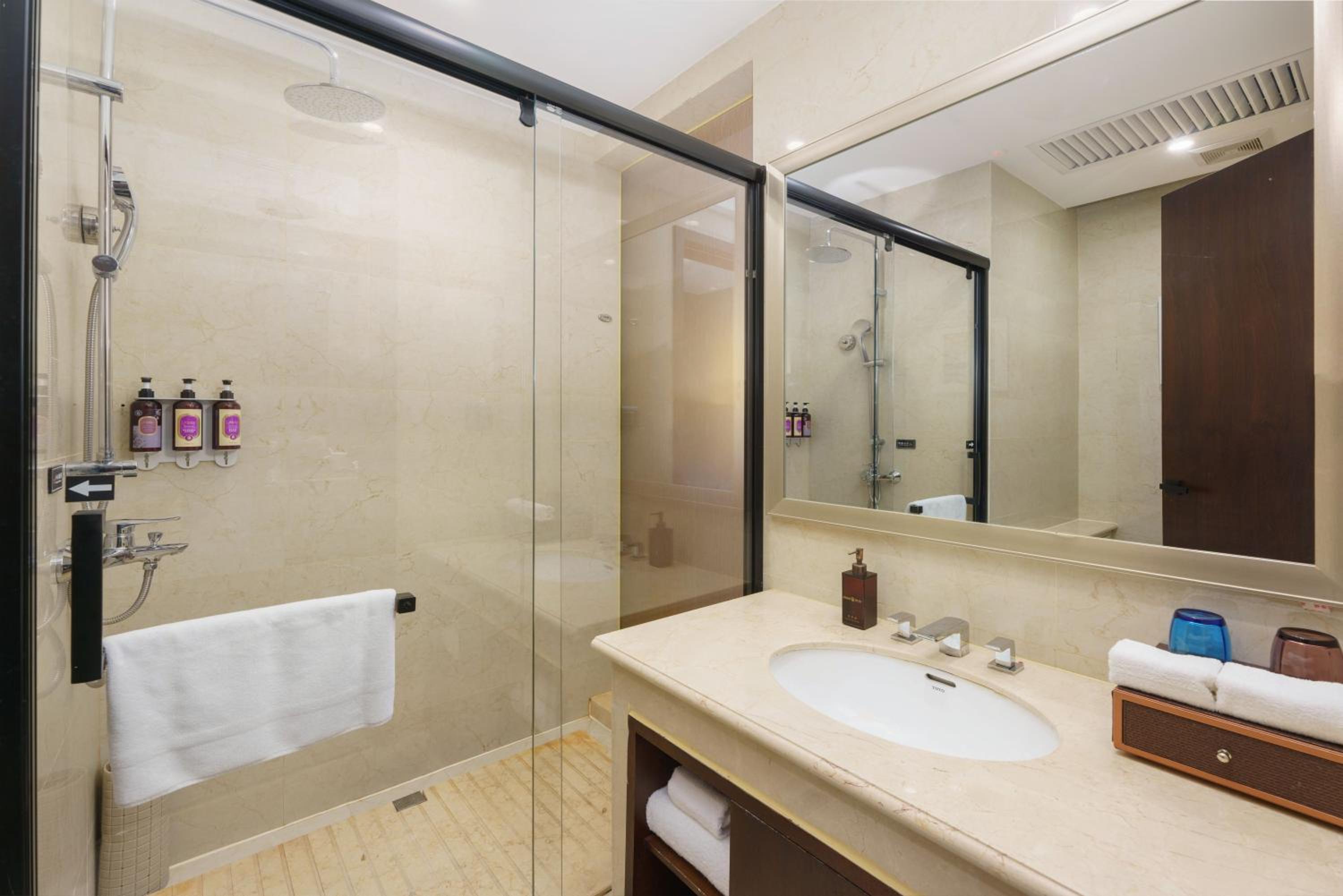 Superior Deluxe Double Room  photo 1