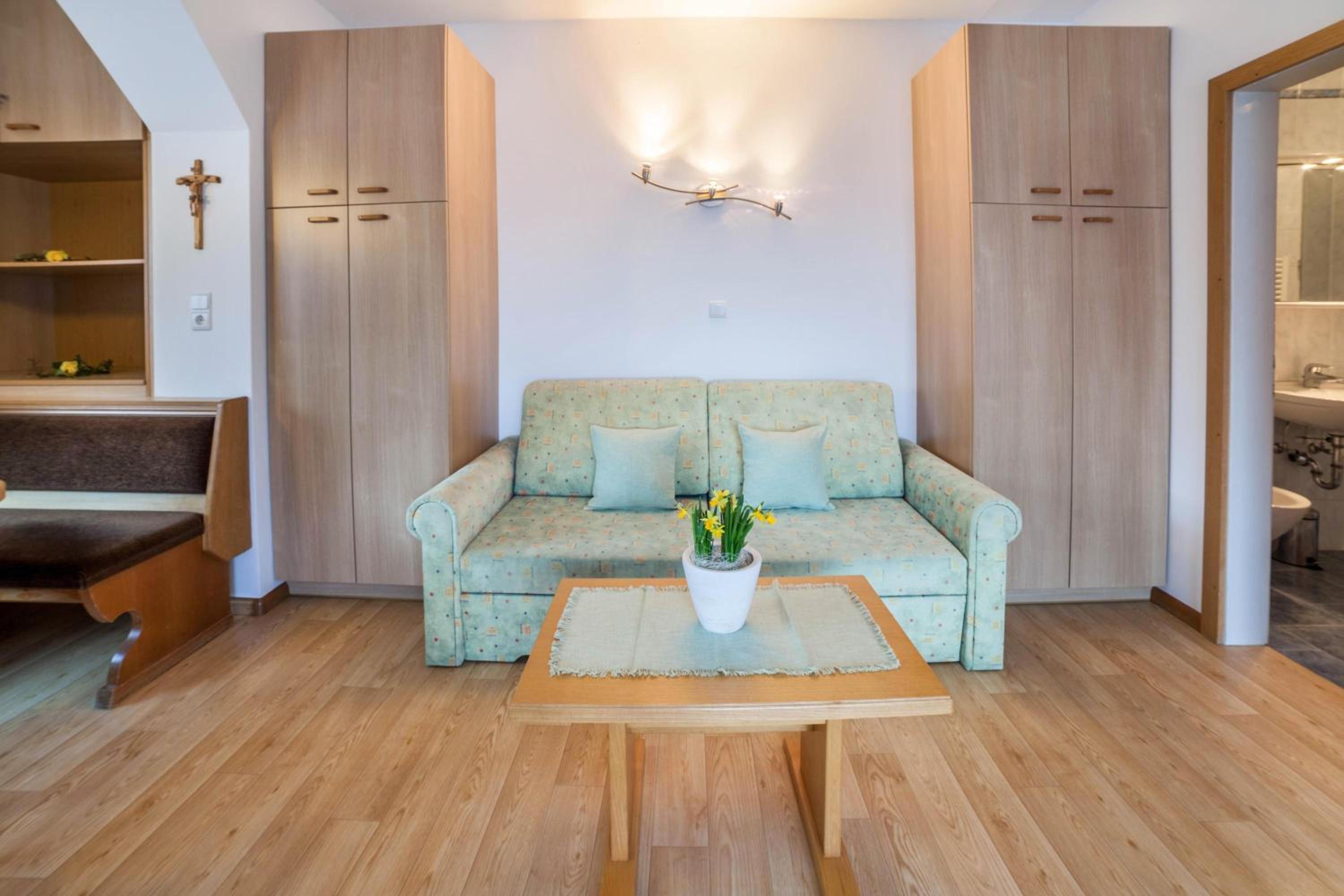 One-Bedroom Apartment with Garden