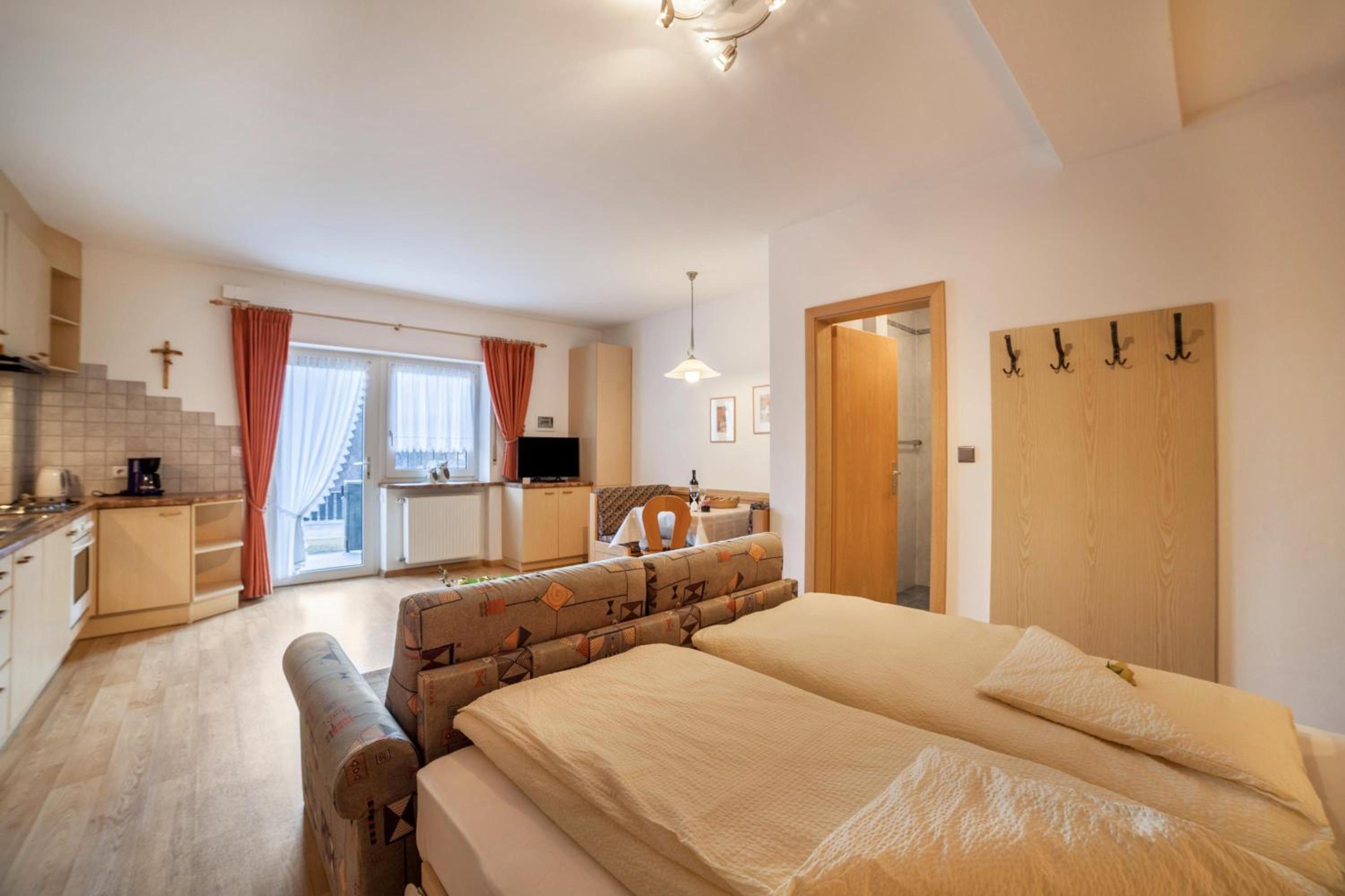 One-Bedroom Apartment with Garden