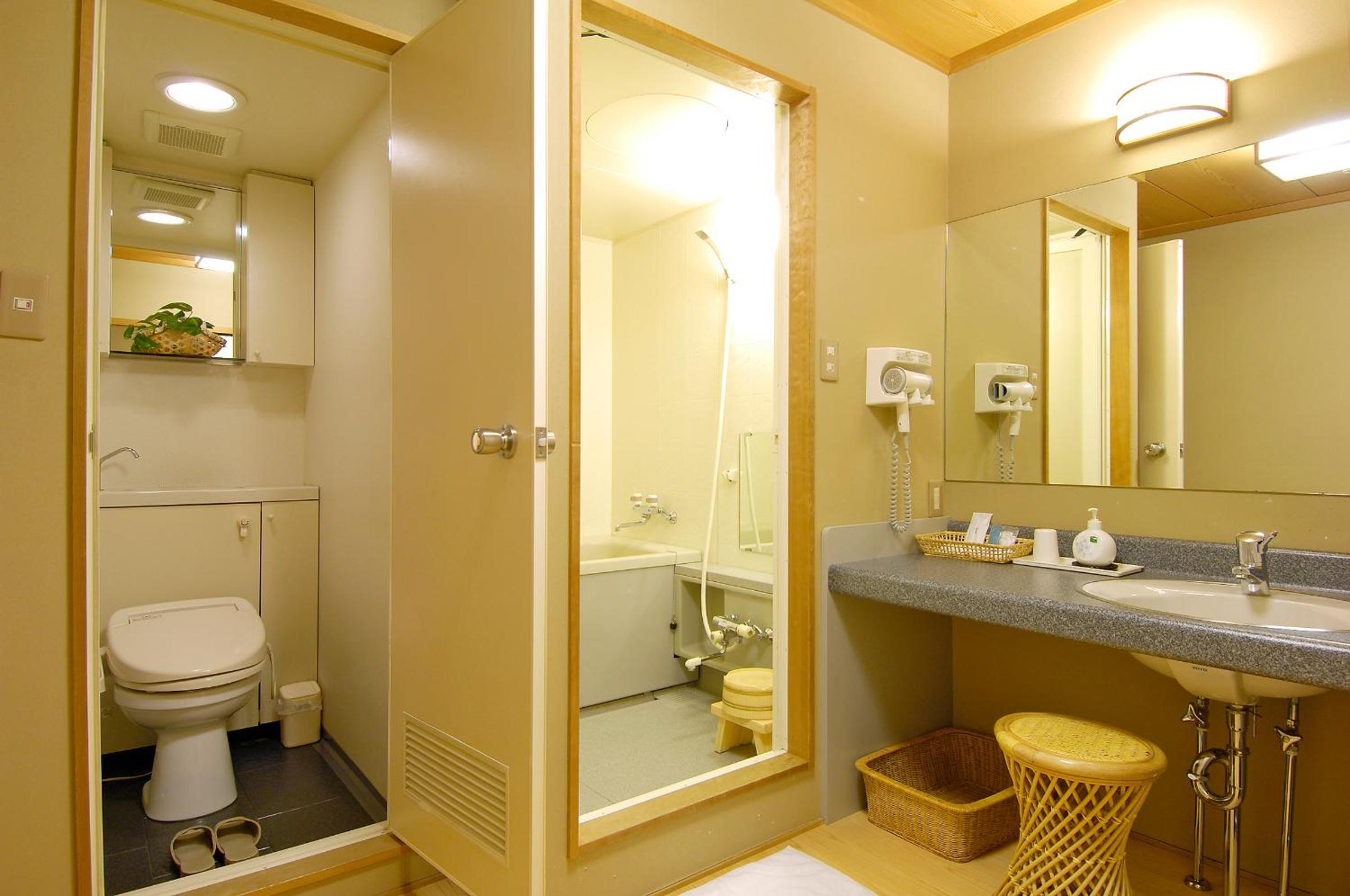 Japanese-Style Standard Room - Photo 3