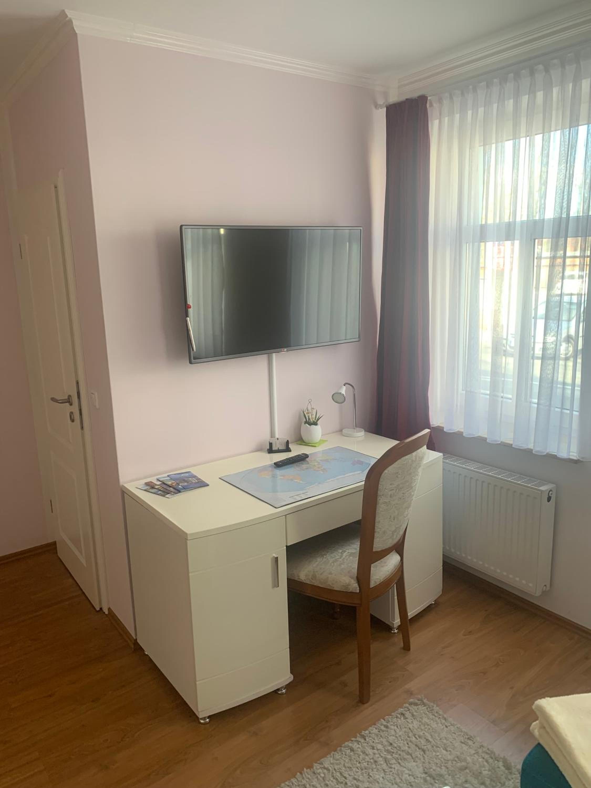 Apartment - Photo 4