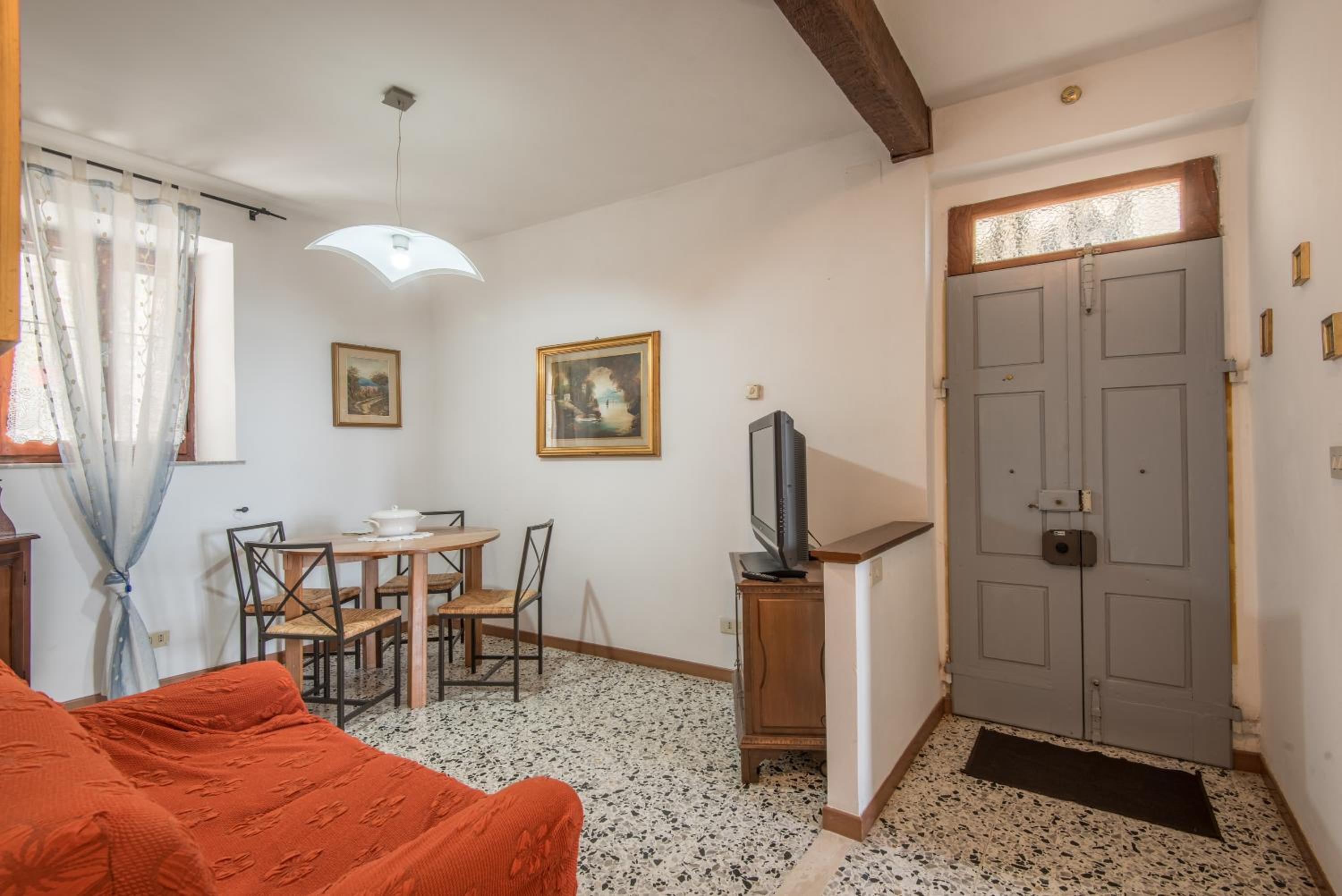 Two-Bedroom Apartment with Mountain View