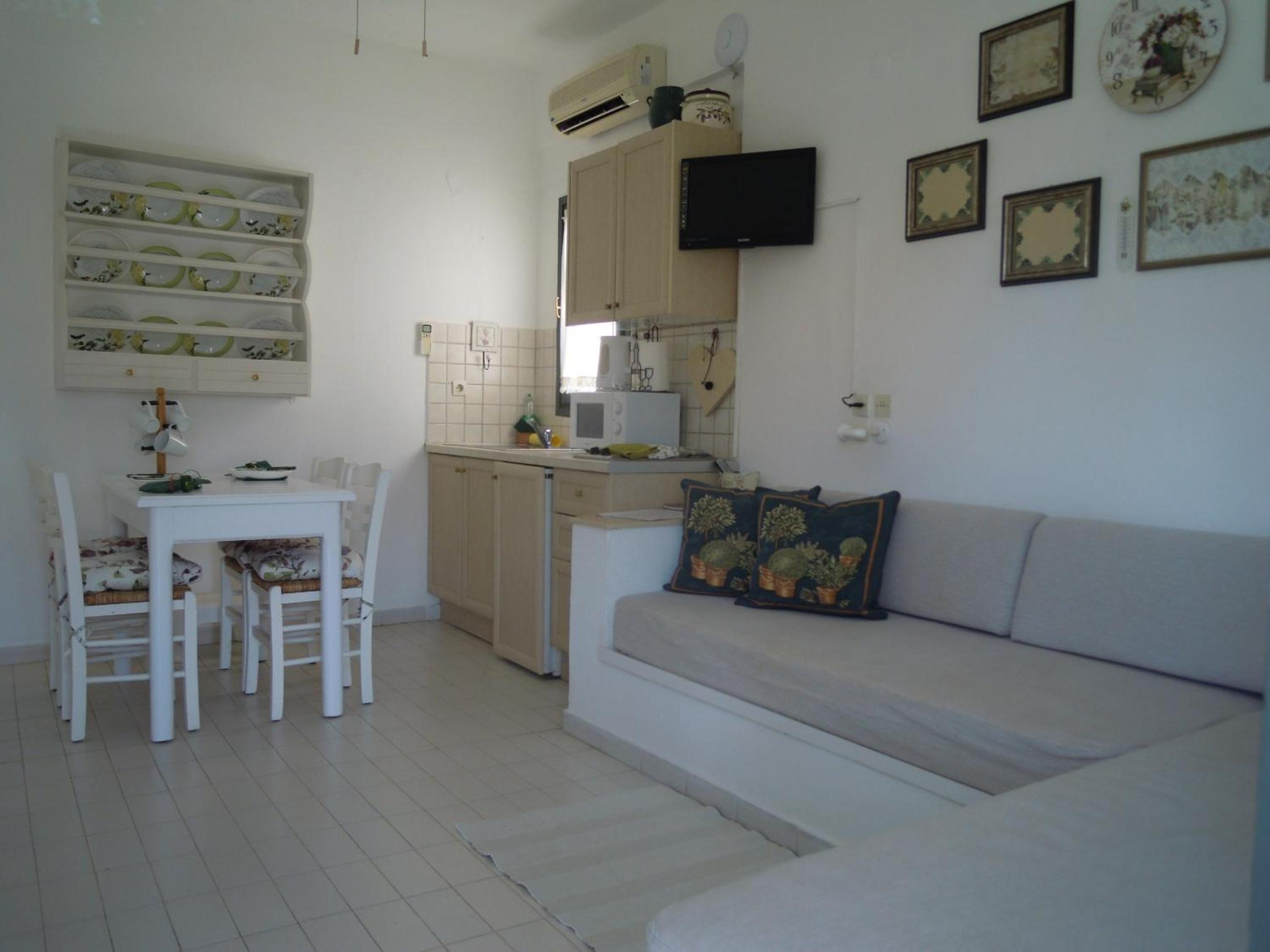 One Bedroom Apartment (2 Adults) photo 1