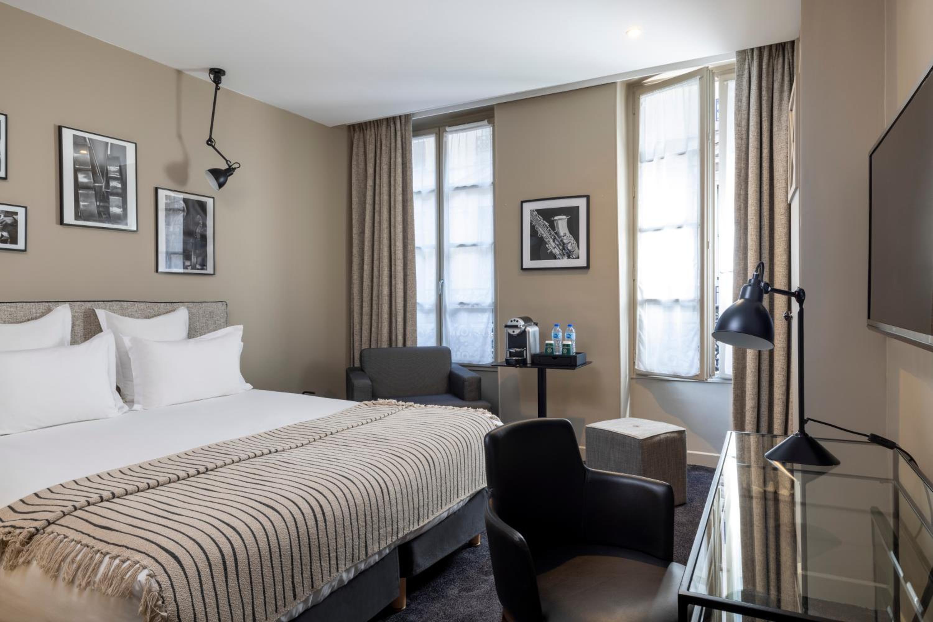 Deluxe Double or Twin Room