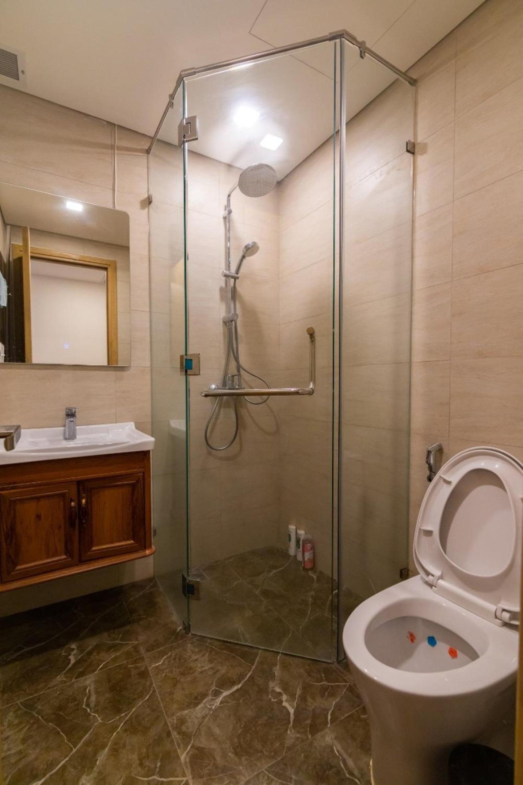 One-Bedroom Apartment - Photo 5