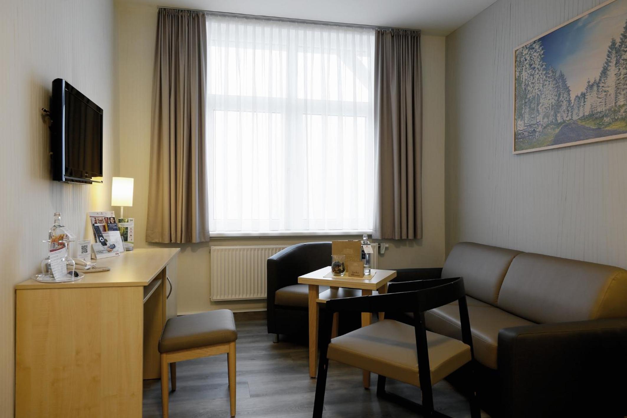 Deluxe Double Room photo 3