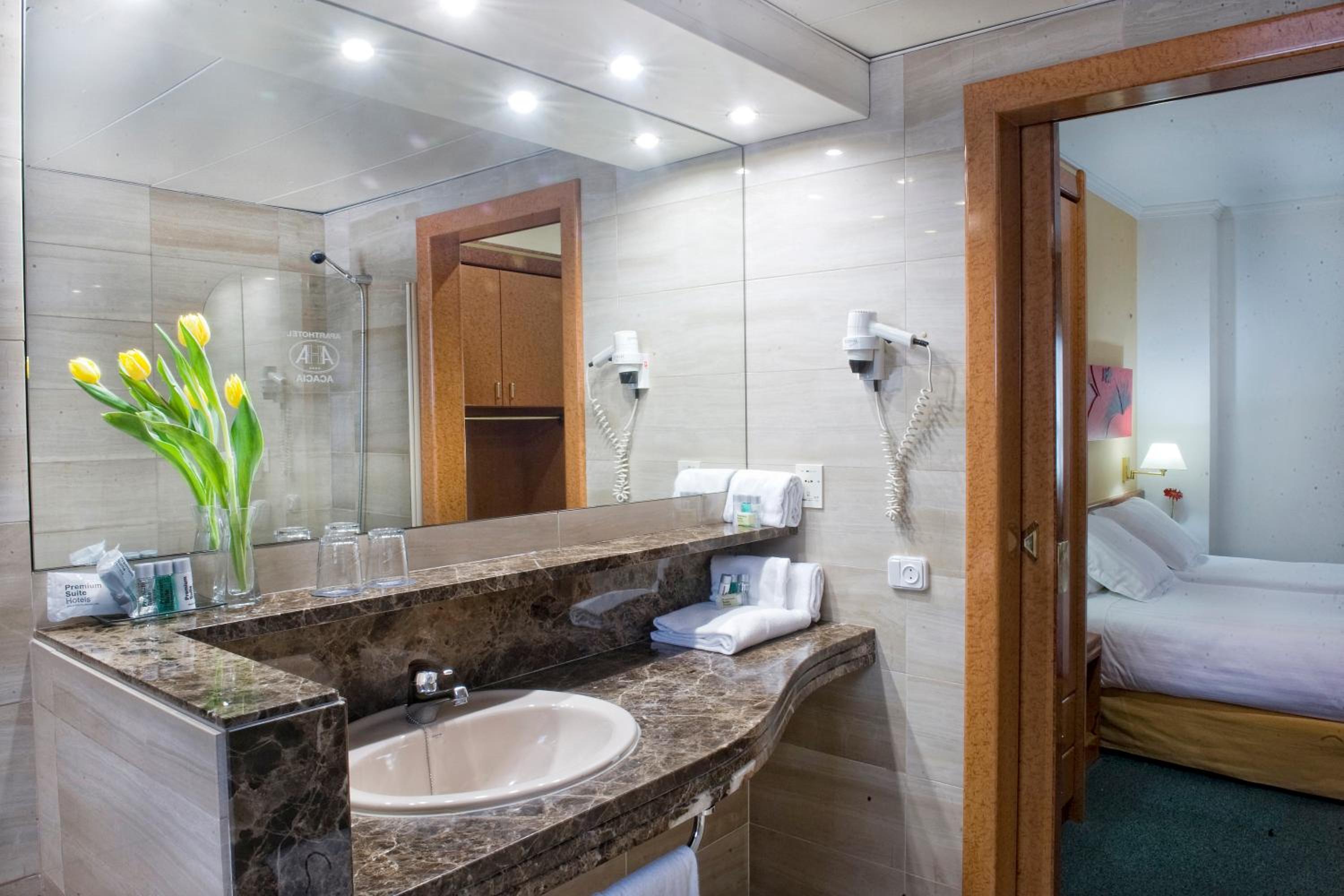 Suite with Kitchenette photo 2