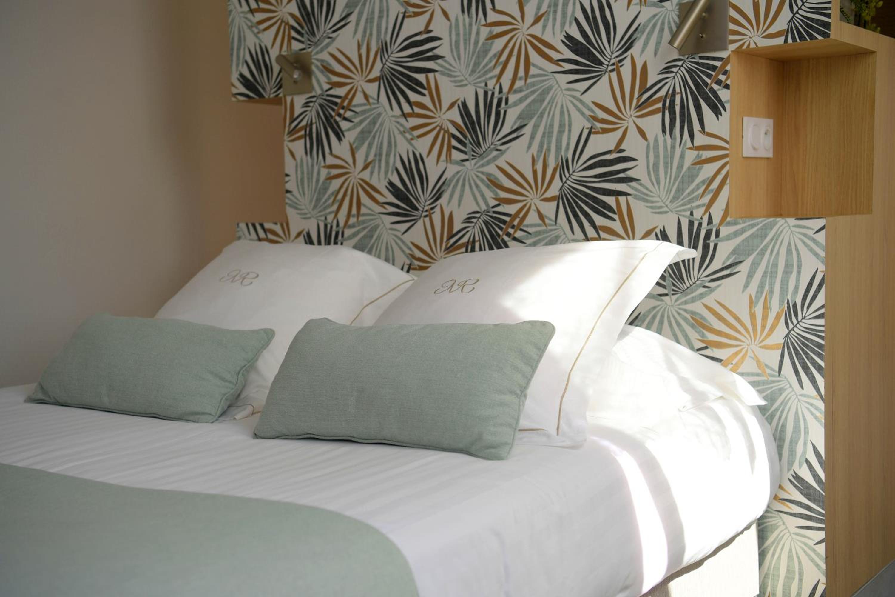 Standard Double Room - Photo 3