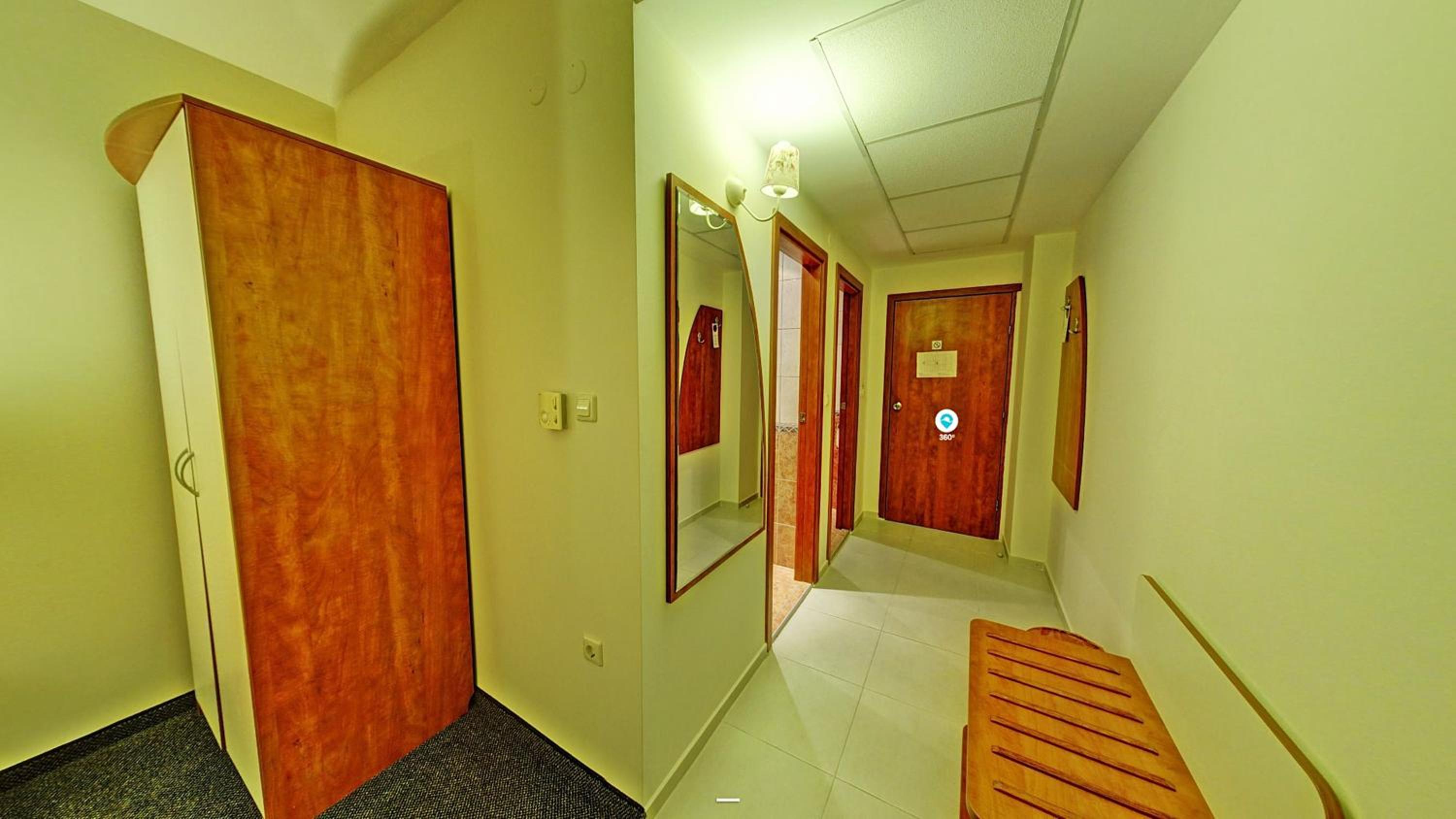 One-Bedroom Suite photo 3