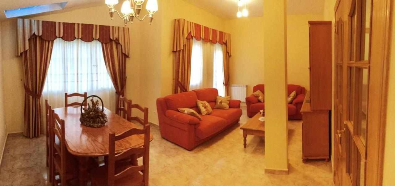 Casa de cuatro habitaciones