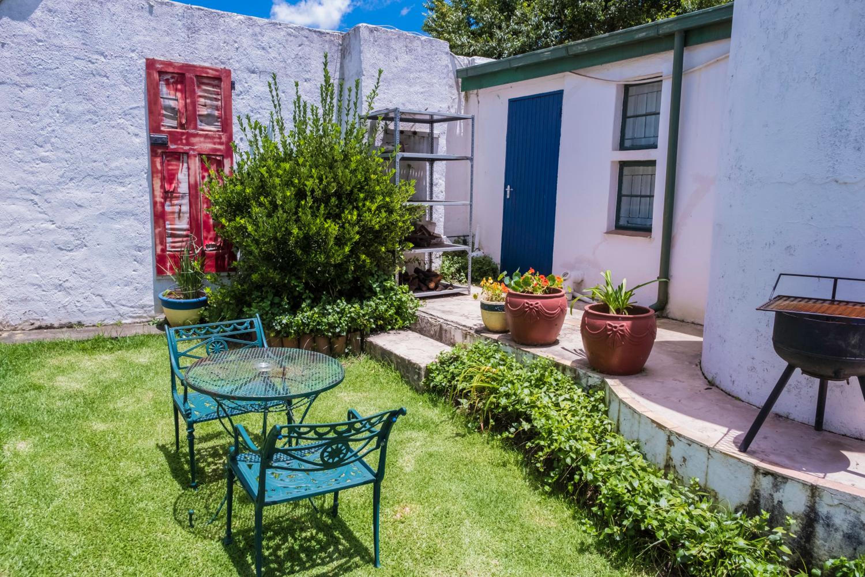 One-Bedroom Cottage - Photo 2