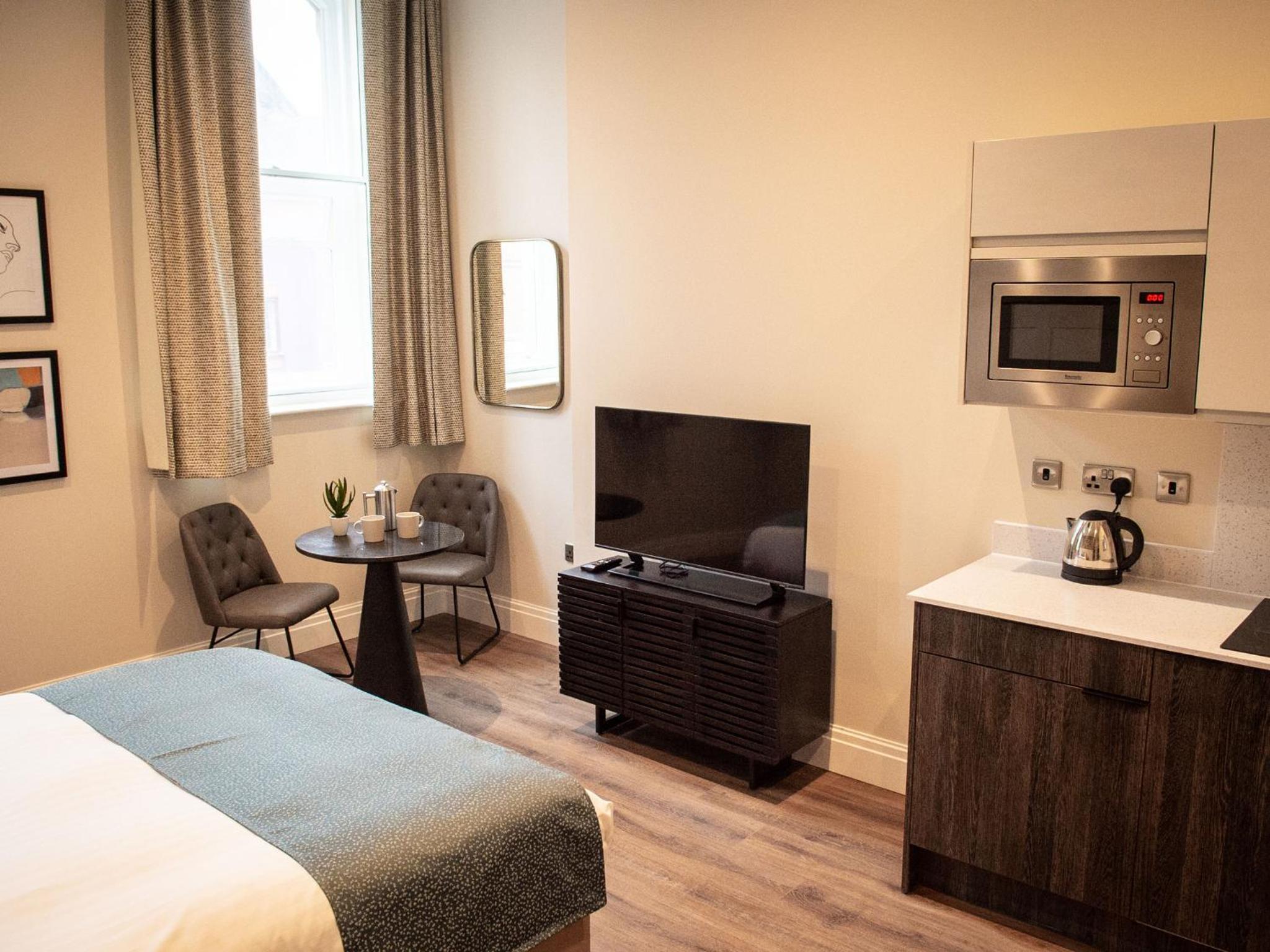 Studio Apartment - Photo 19