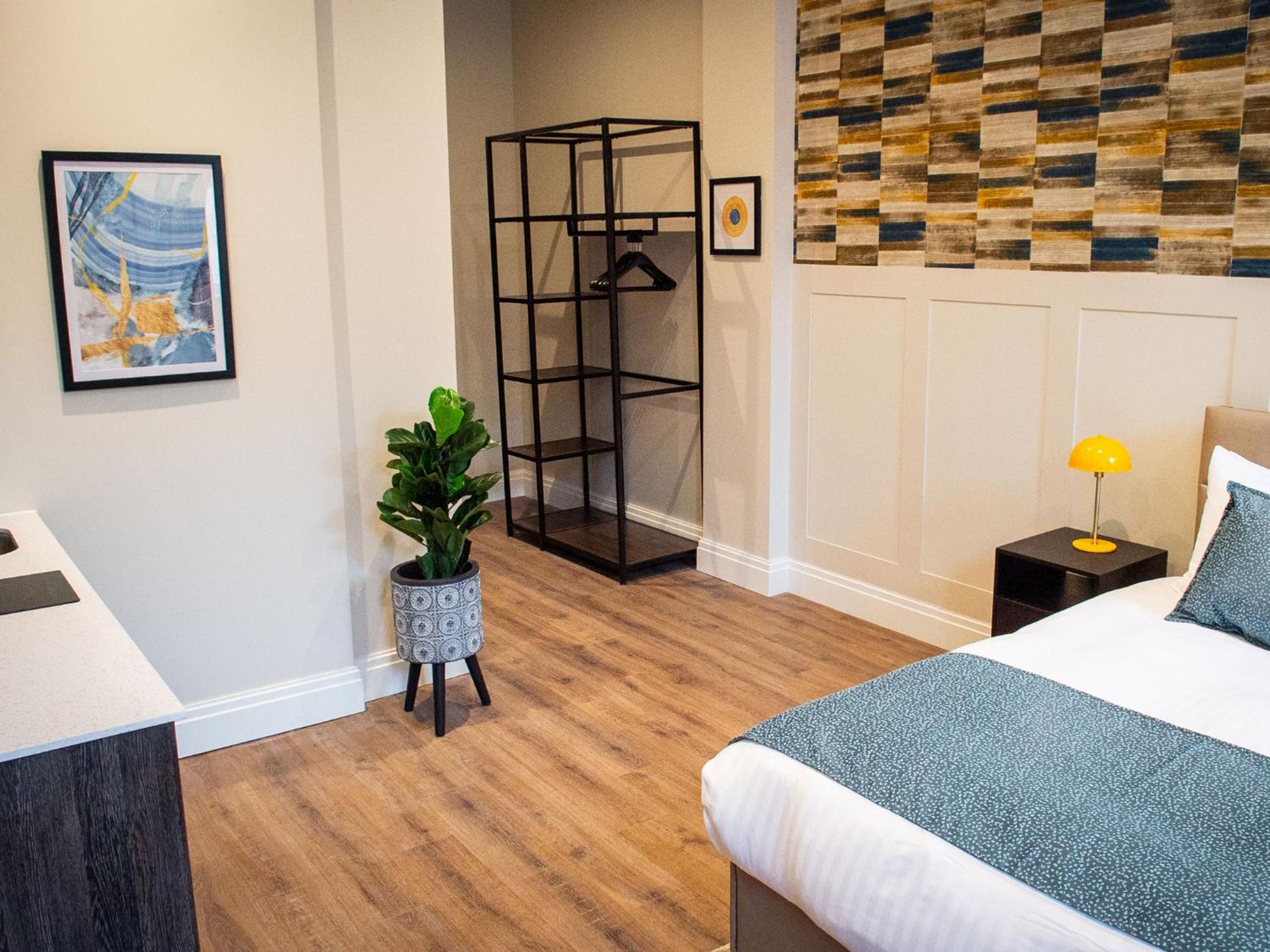 Studio Apartment - Photo 18