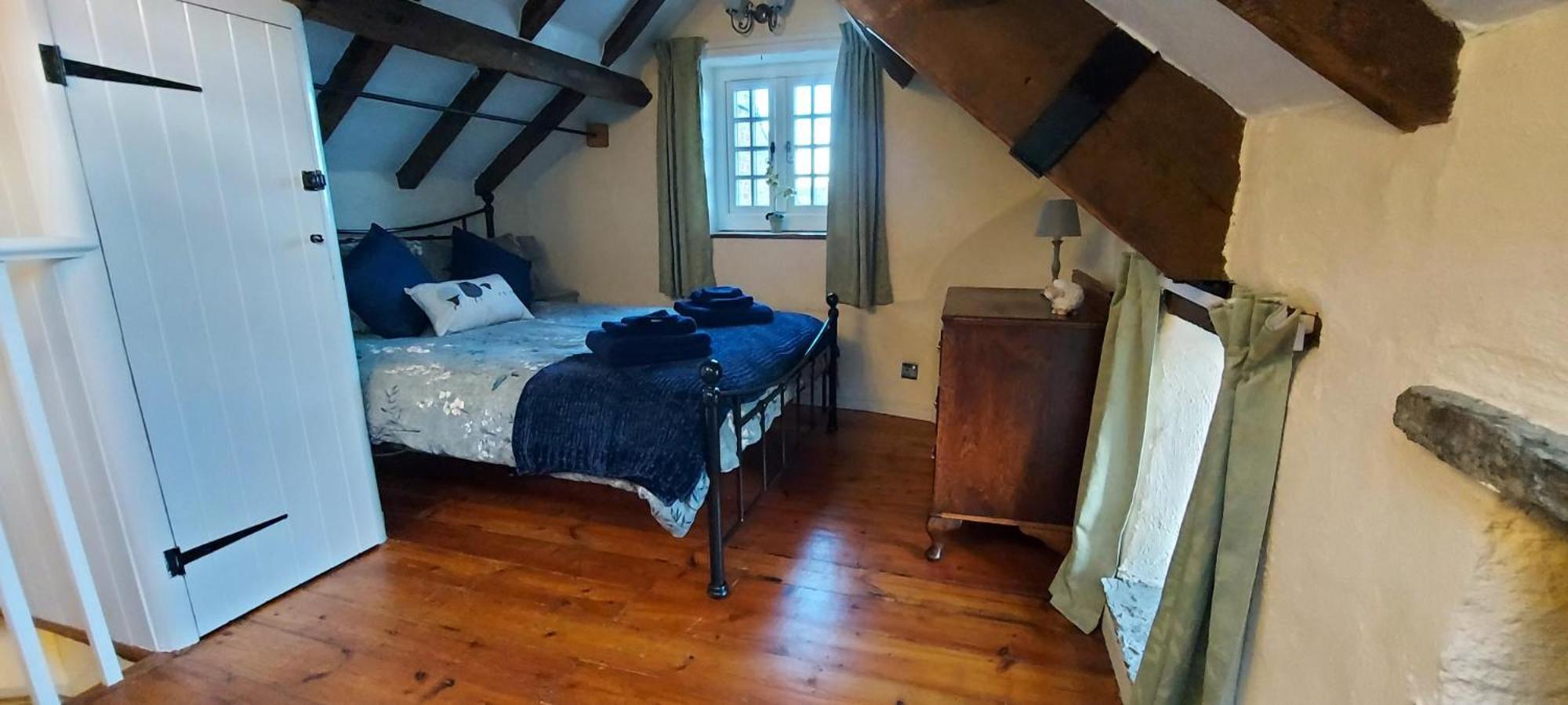 One-Bedroom House - Photo 4