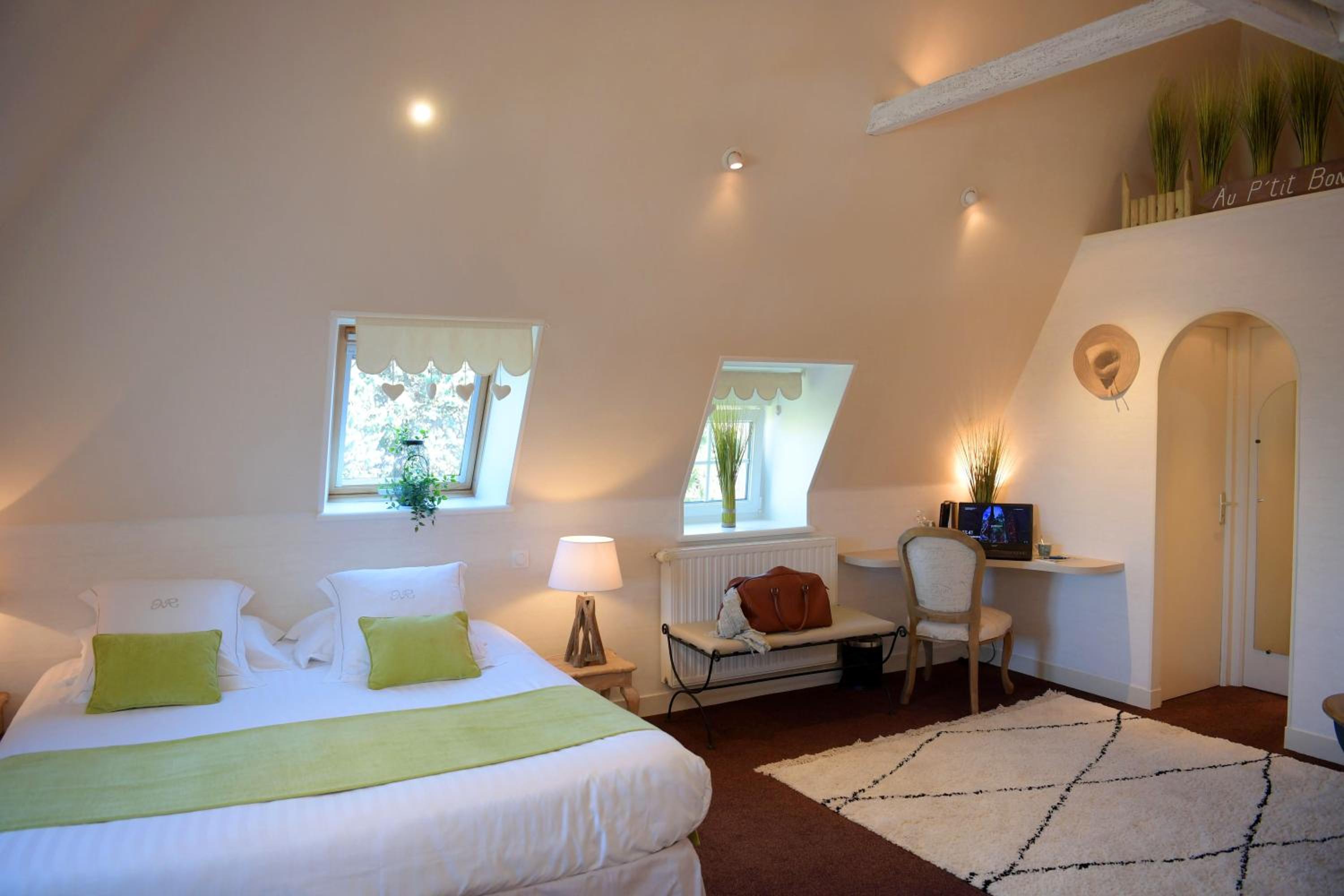 Superior Triple Room - Photo 6