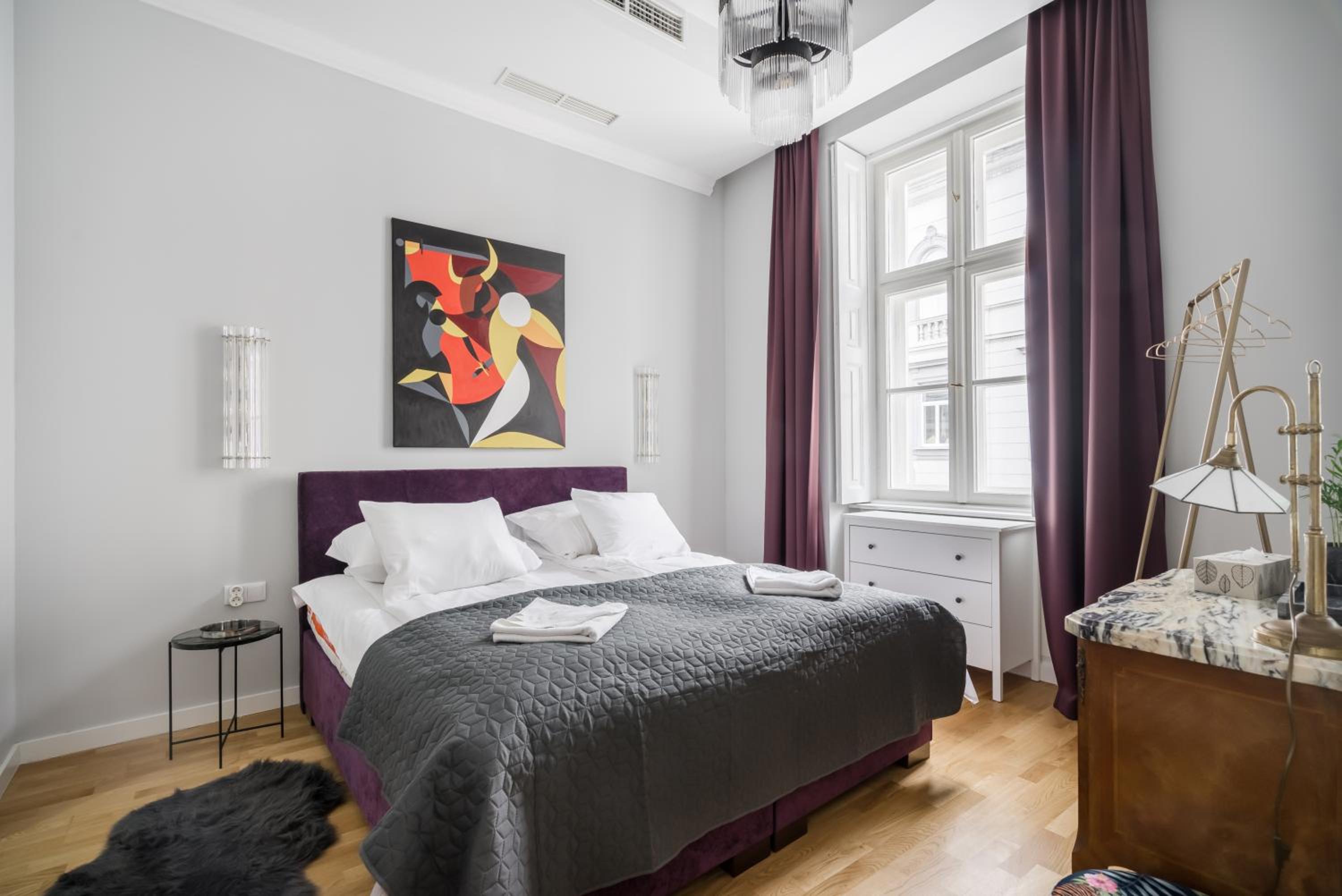 Three-Bedroom Apartment - Photo 27