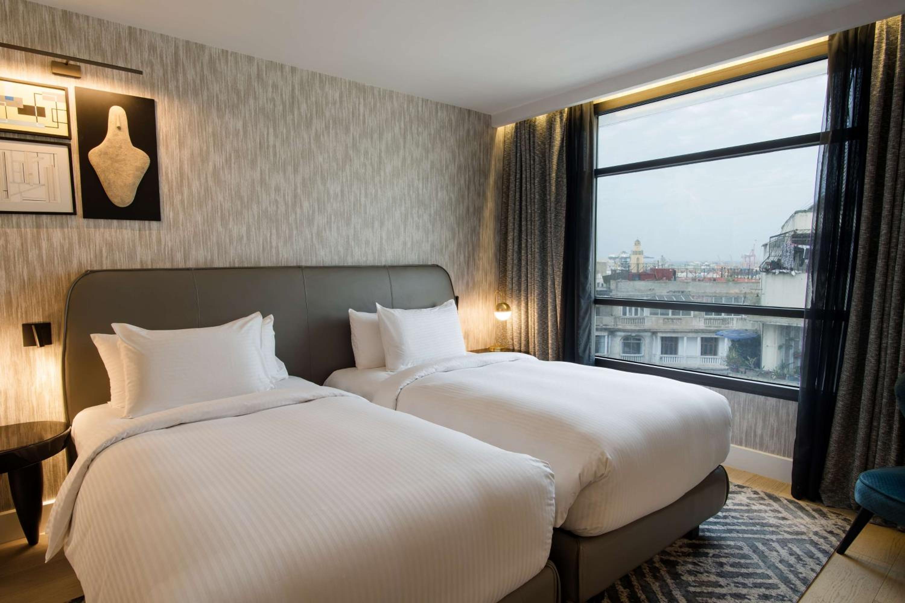 Premium Room - Photo 4