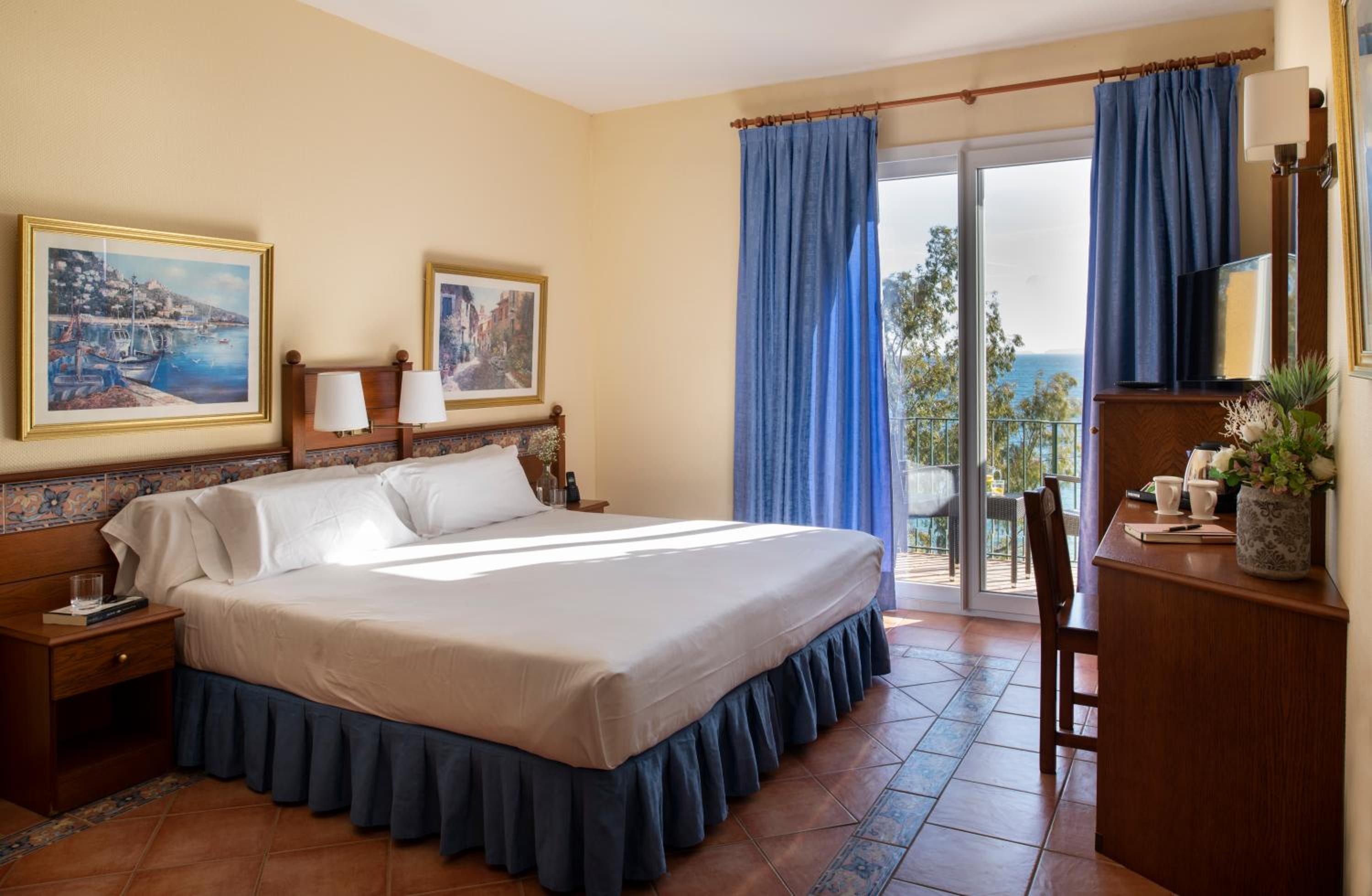 Habitación Doble con Vista al Mar