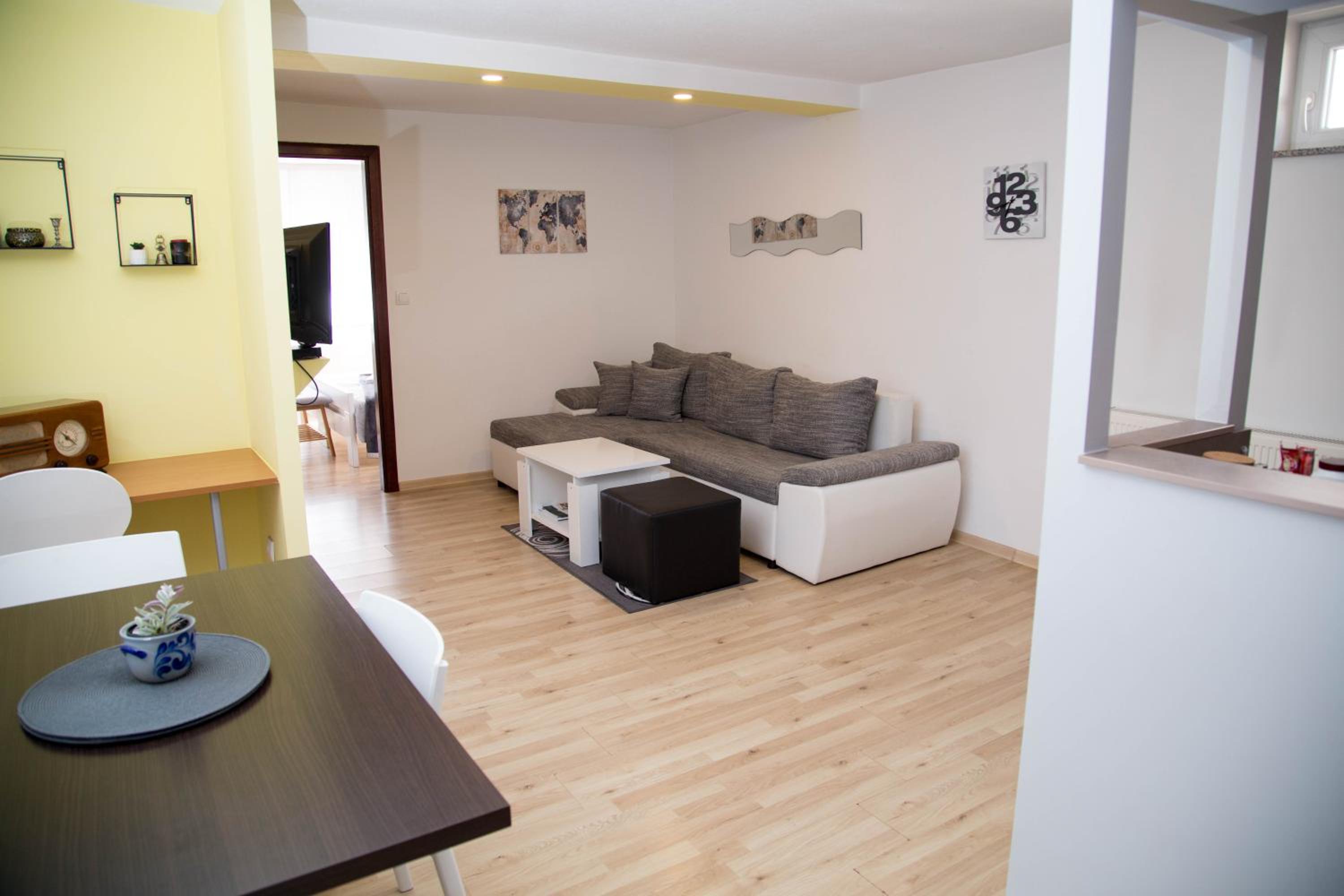 Apartment - Photo 1