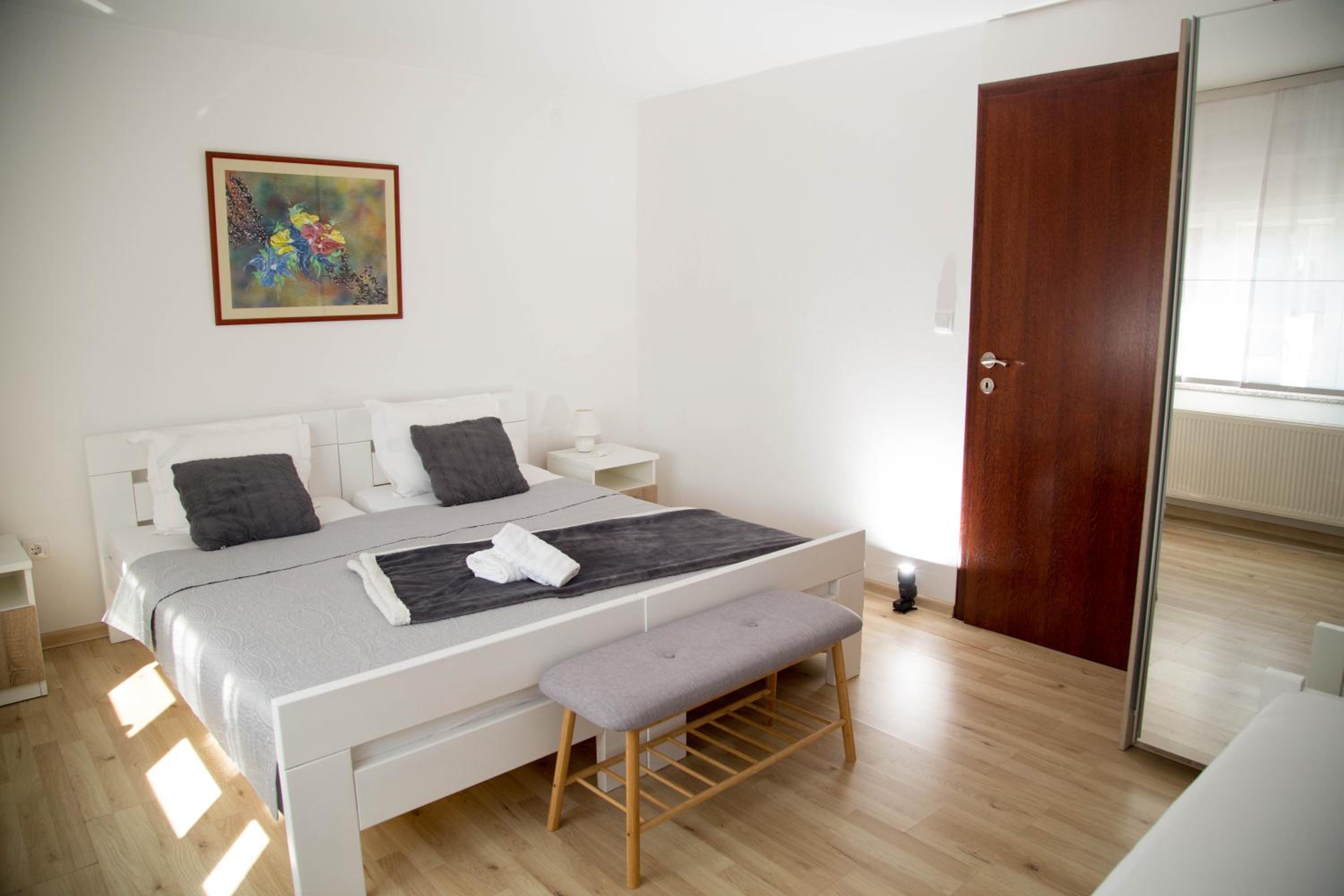 Apartment - Photo 15