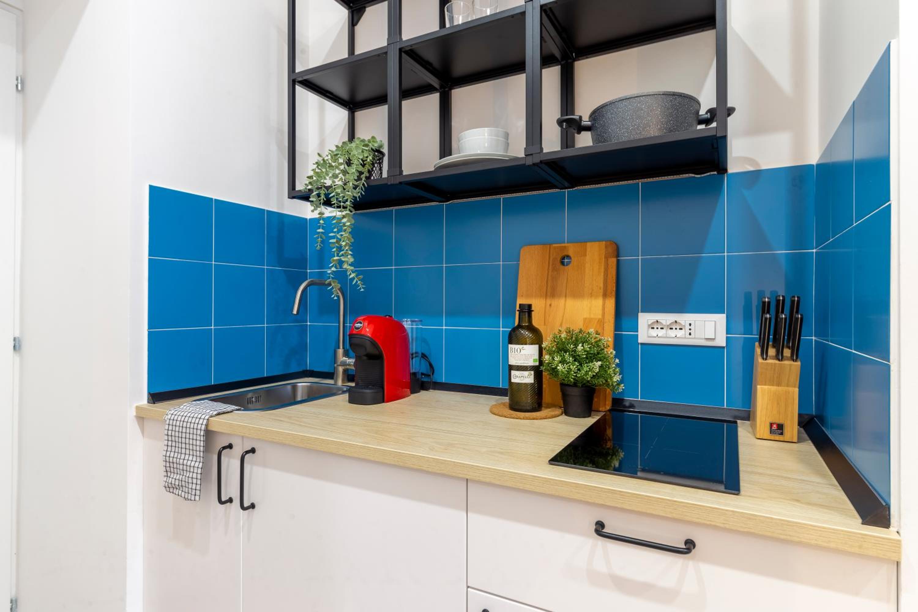 One-Bedroom Apartment - Photo 7
