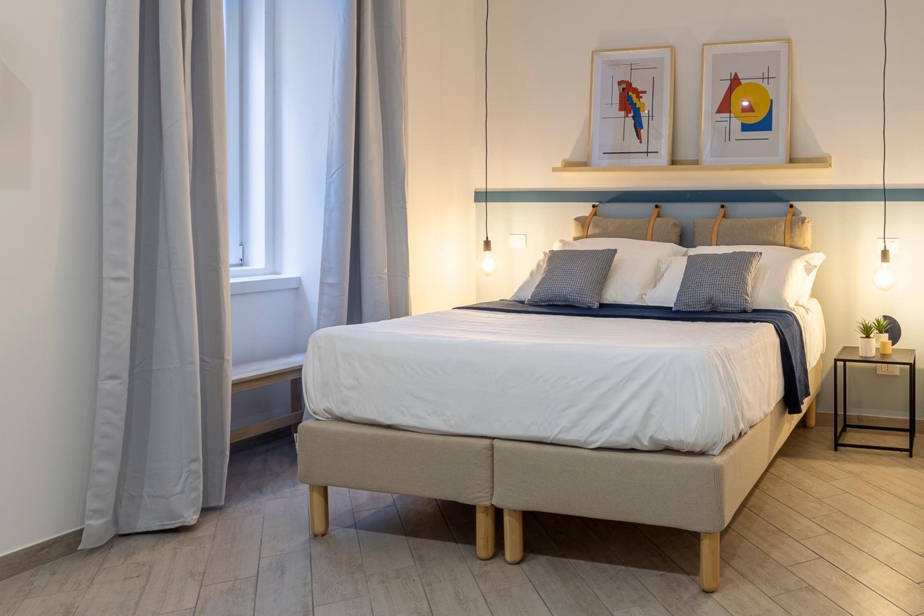 One-Bedroom Apartment - Photo 12