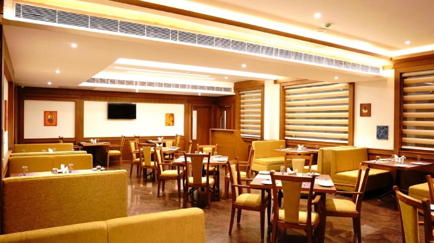 Deluxe Room - Photo 9