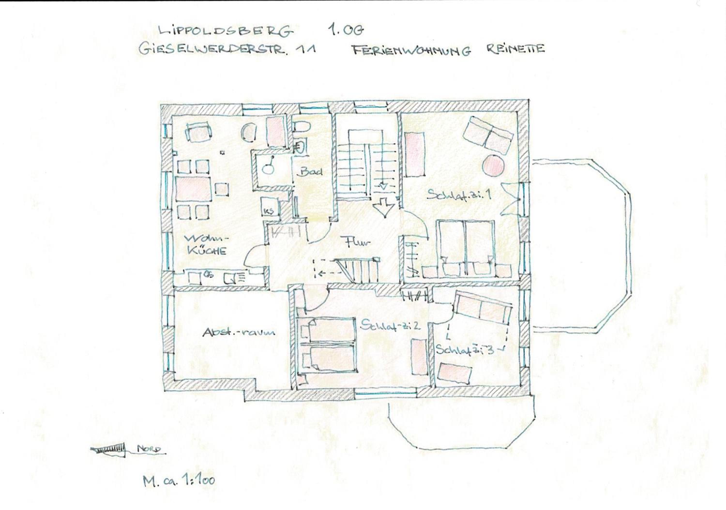 Apartment with Balcony photo 2