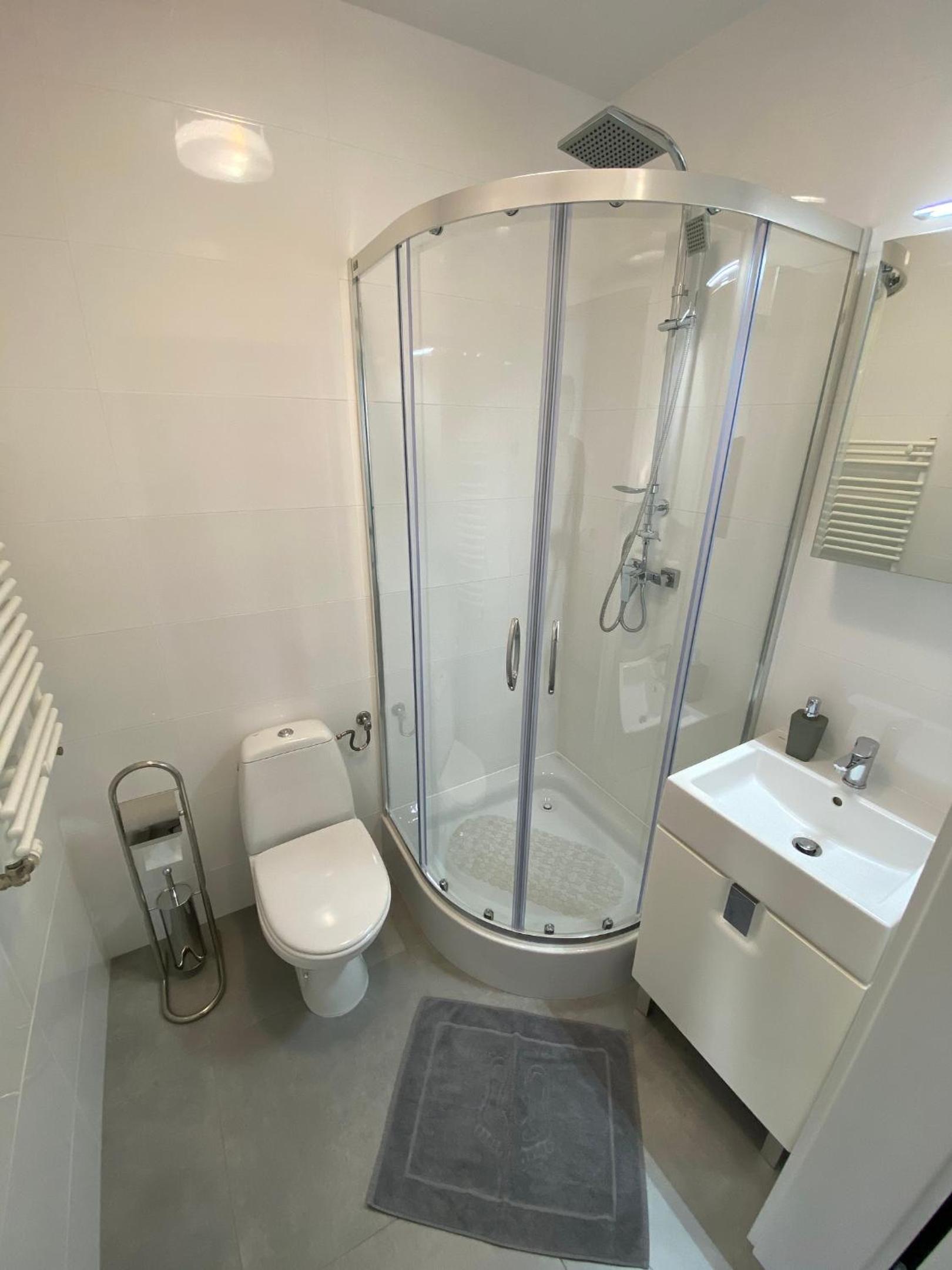 Single Room with Bathroom photo 3