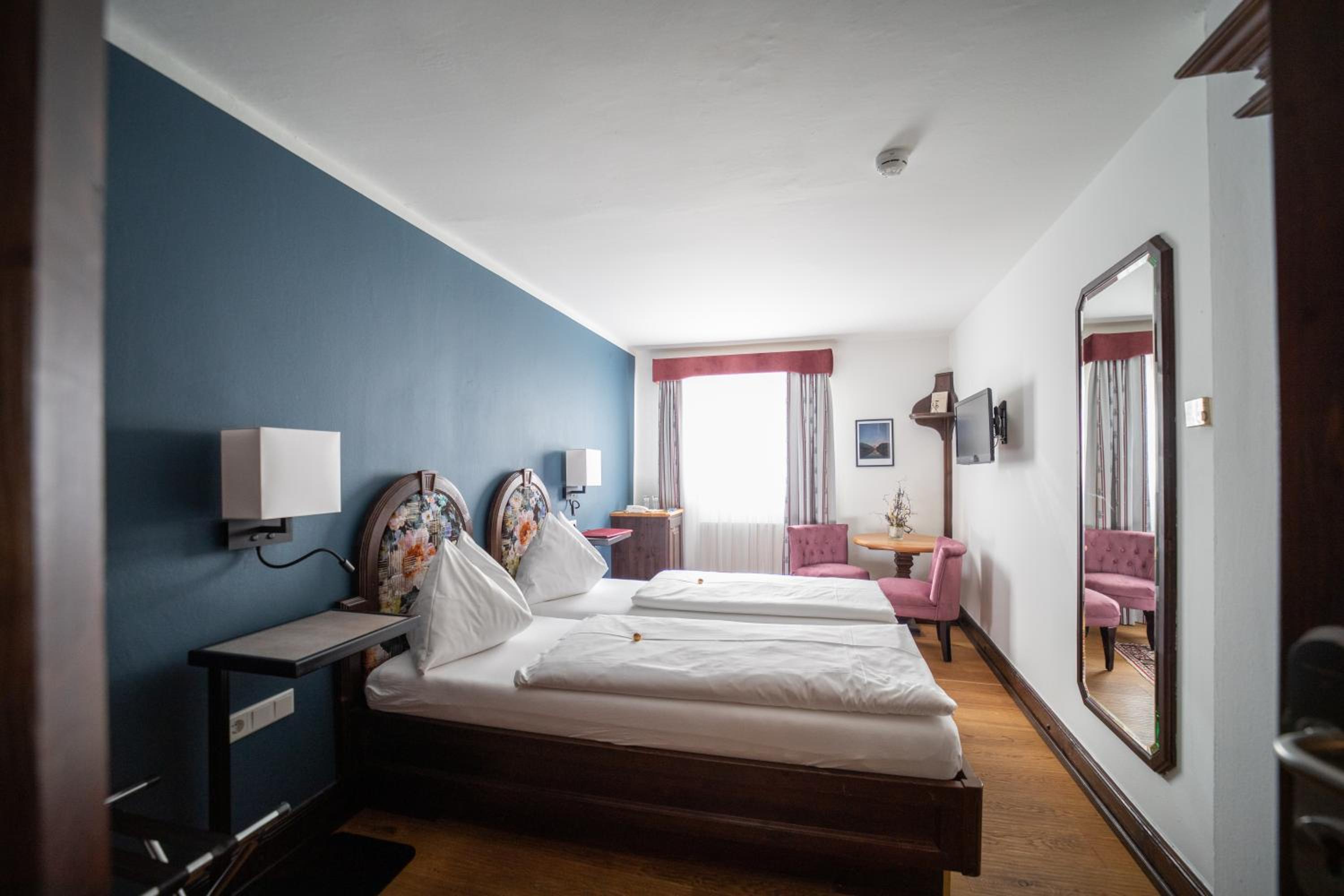 Standard Double Room with Air-Con - Photo 5