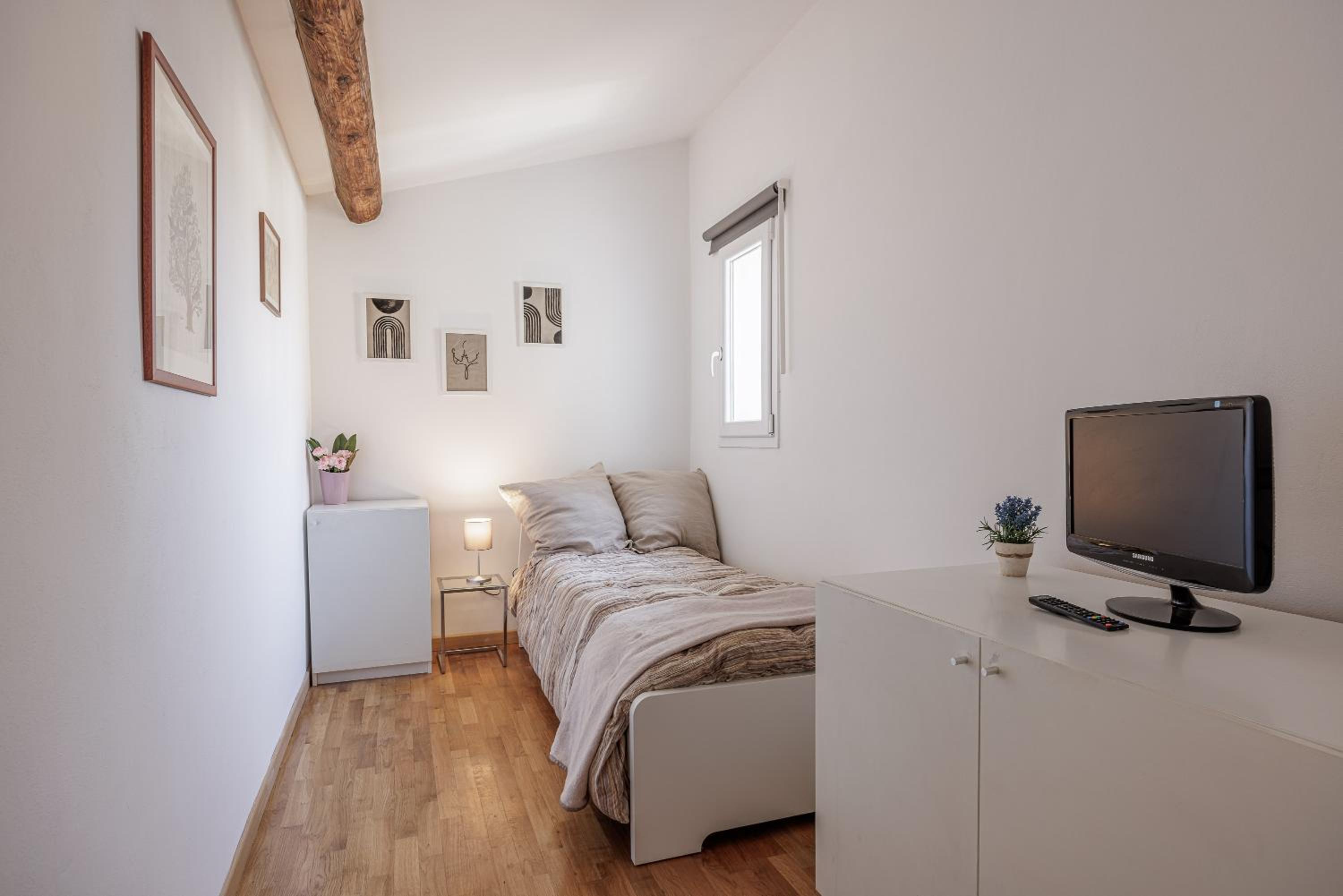 Three-Bedroom Apartment photo 1