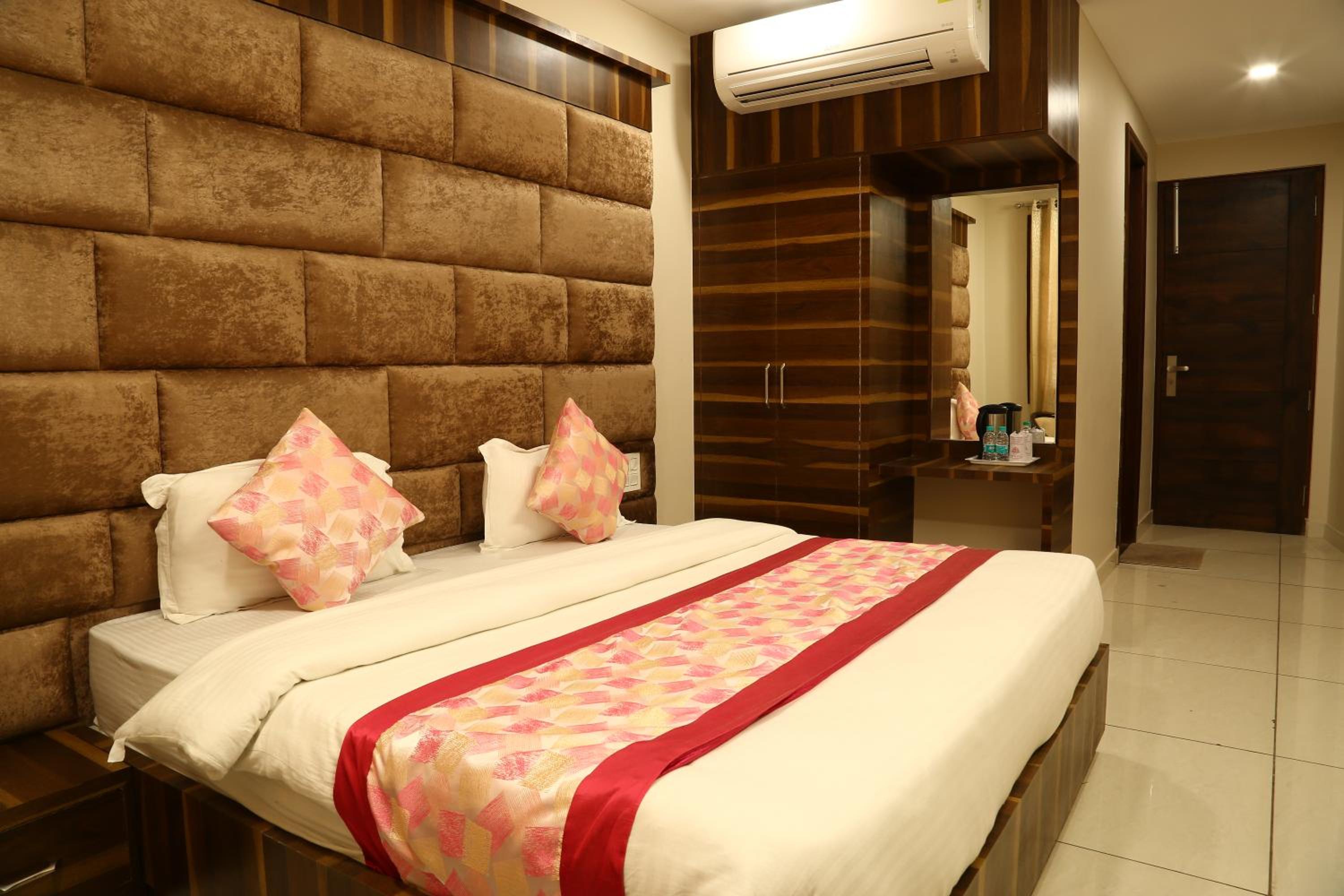 Superior Double Room - Photo 2