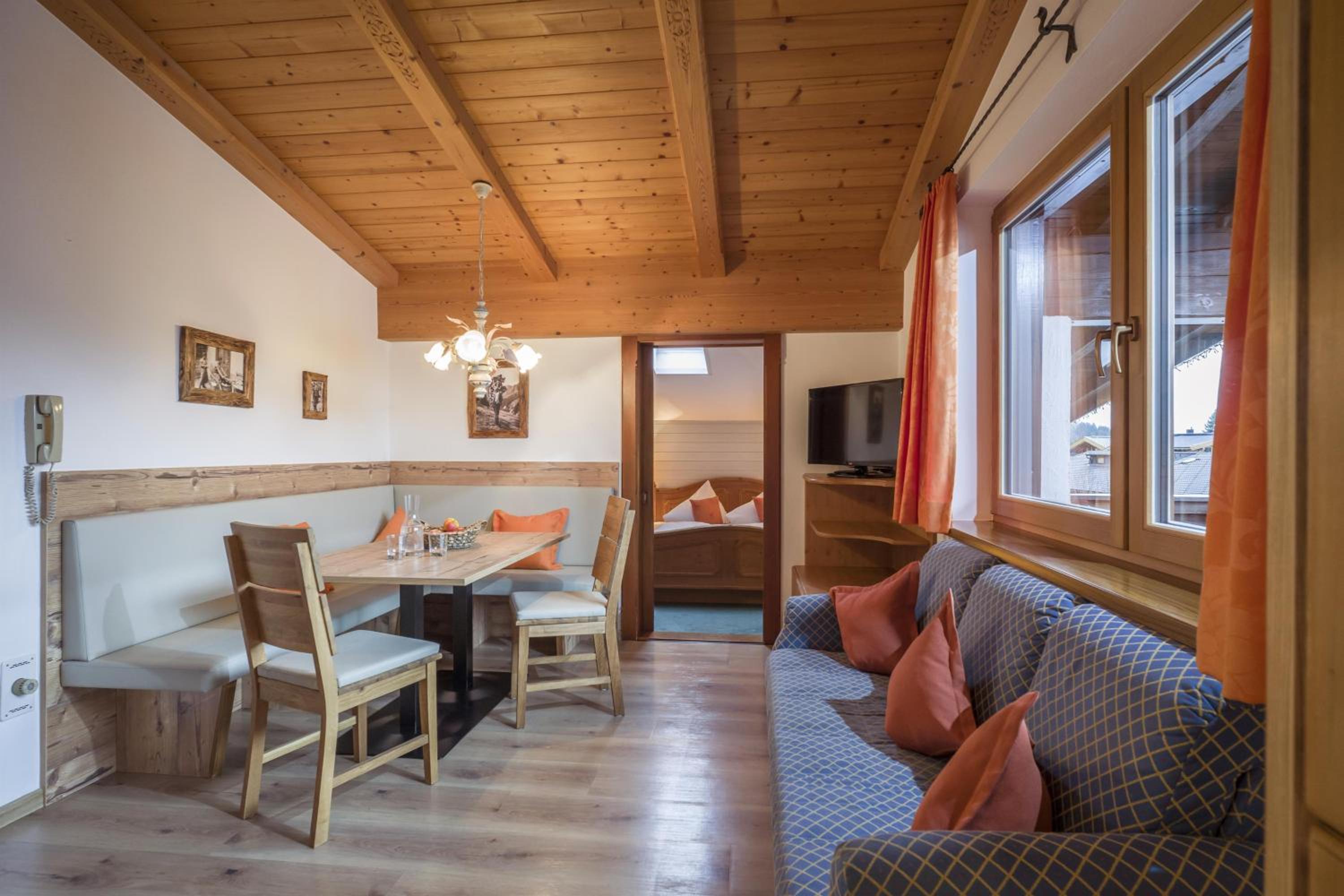 Apartment with Mountain View photo 1